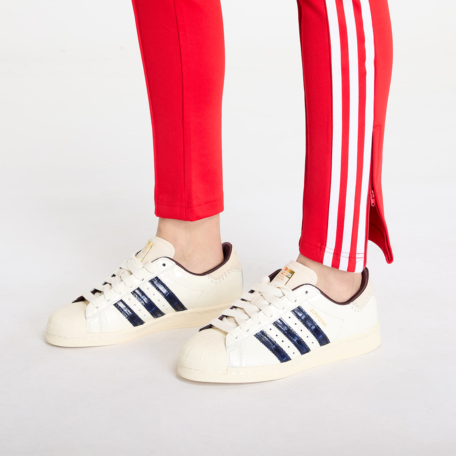 Hlače adidas Adicolor SST Track Tracksuit Pant Better Scarlet