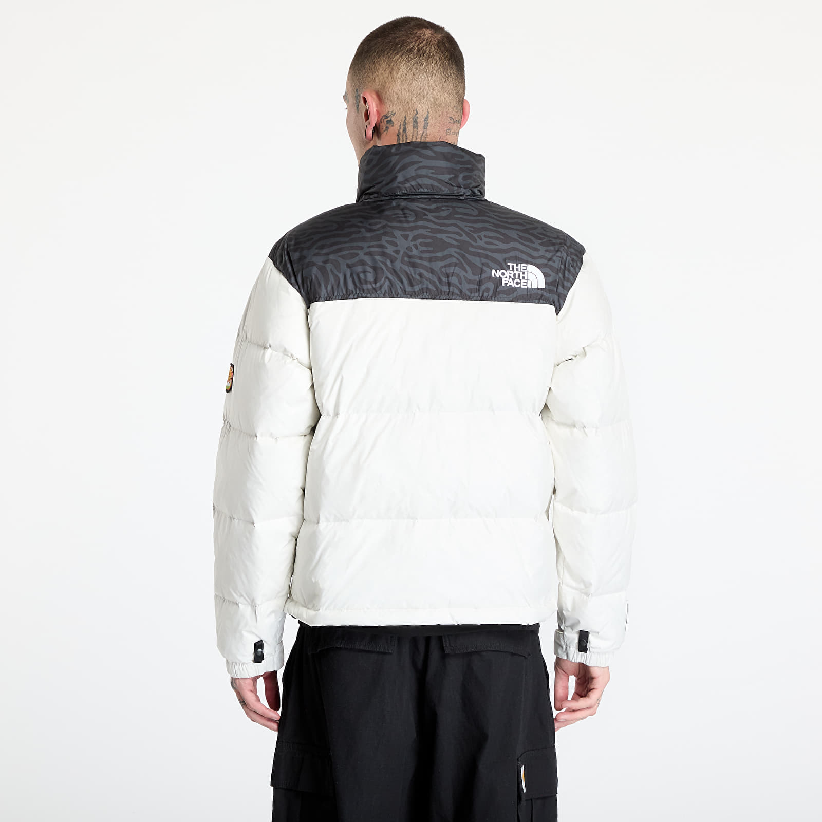 Men's down jackets The North Face 96 Retro Nuptse Jacket White Dune