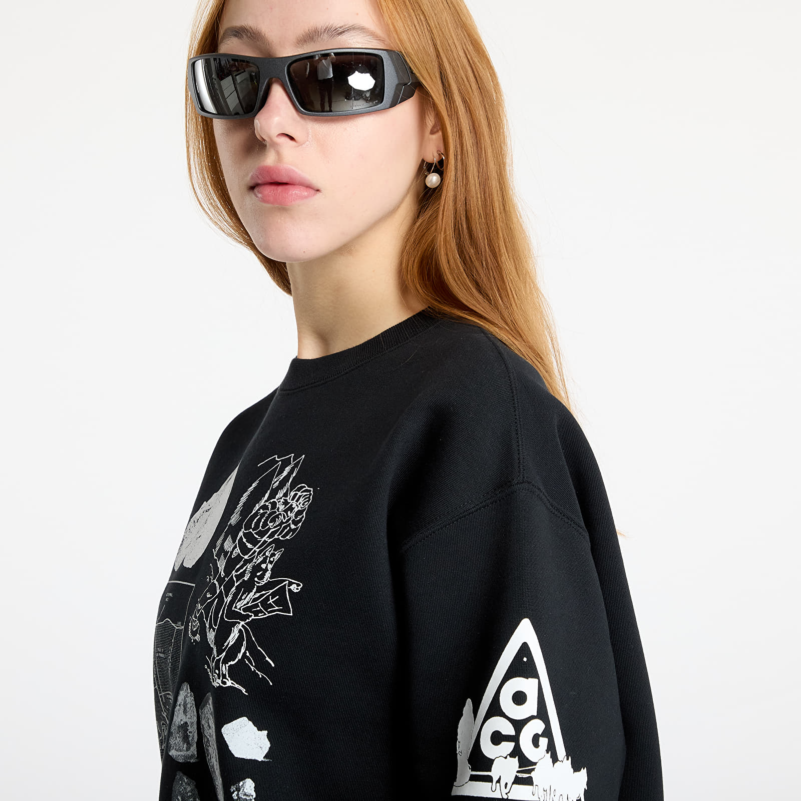 Bluzy damskie Nike ACG "Tuff Fleece" Women's Therma-FIT Repel Crew-Neck Sweatshirt Black/ Summit White