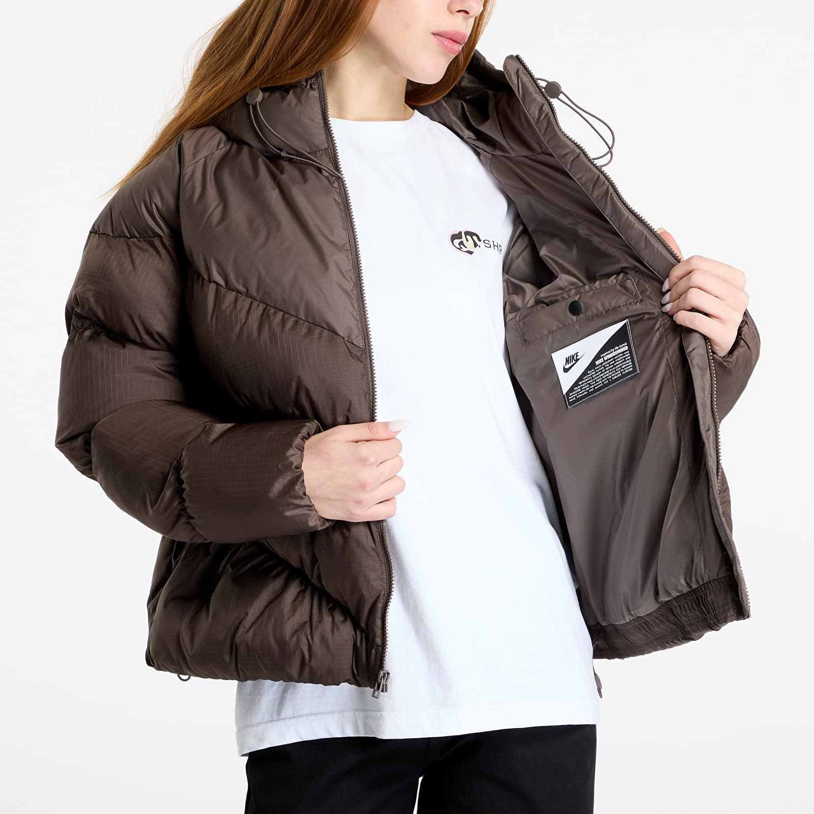 Chaquetas de mujer Nike Sportswear Windpuffer Women's Storm-FIT Loose Puffer Jacket Ironstone/ White