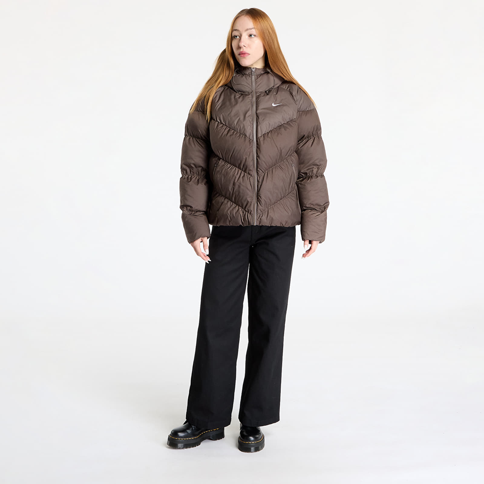 Chaquetas de mujer Nike Sportswear Windpuffer Women's Storm-FIT Loose Puffer Jacket Ironstone/ White