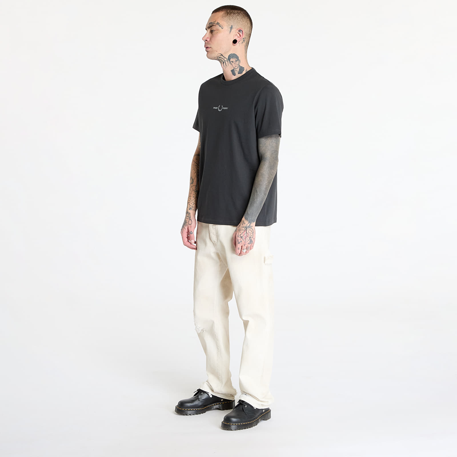 T-shirts FRED PERRY Embroidered T-Shirt Anchor Grey