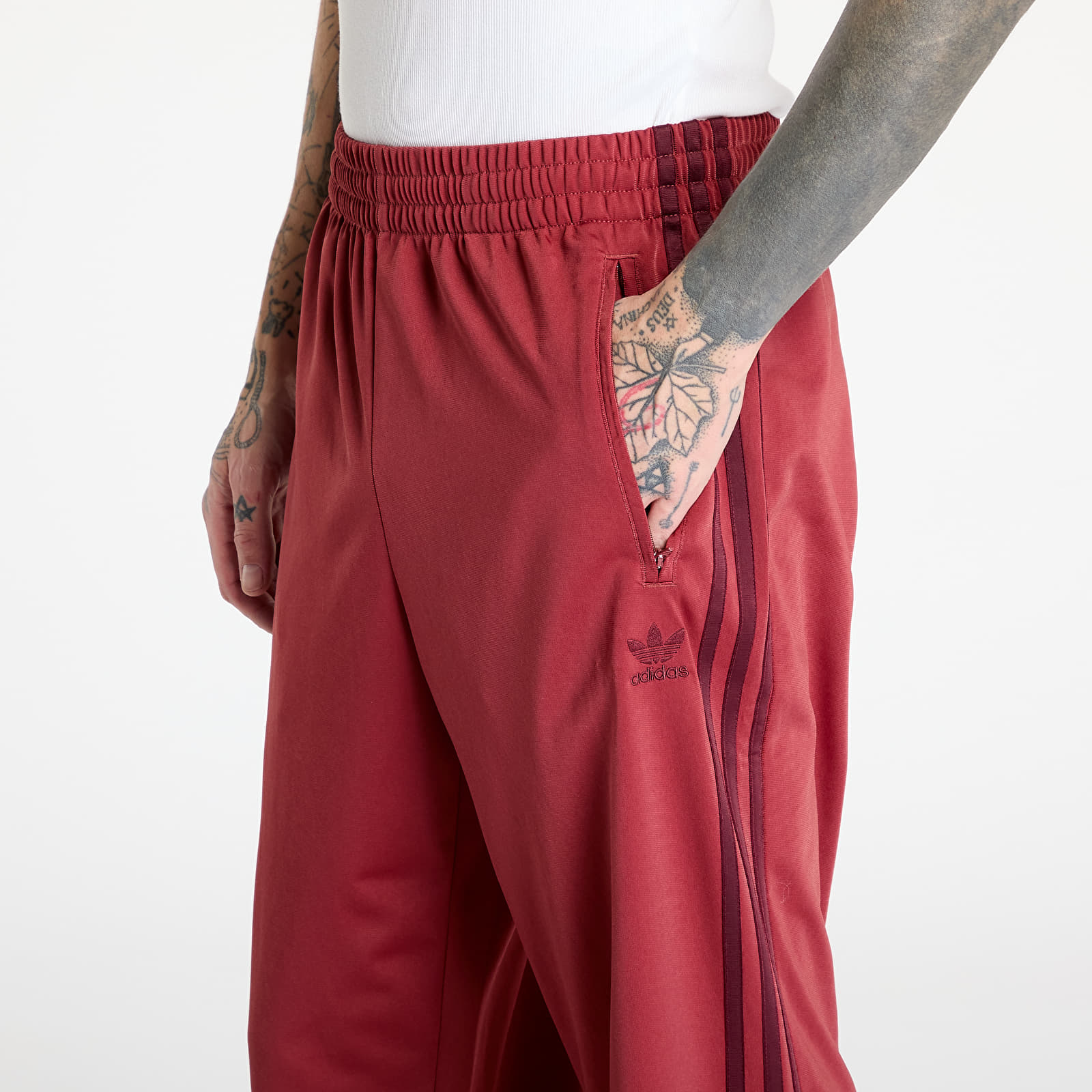 Men's sweatpants adidas Adicolor Classics Firebird Track Pant Preloved Ruby