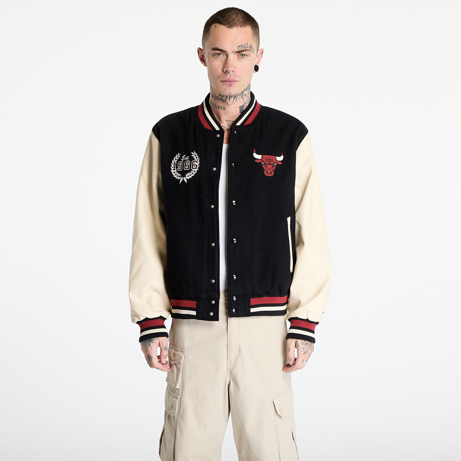 Jachete New Era Chicago Bulls NBA Lifestyle Varsity Jacket UNISEX Black