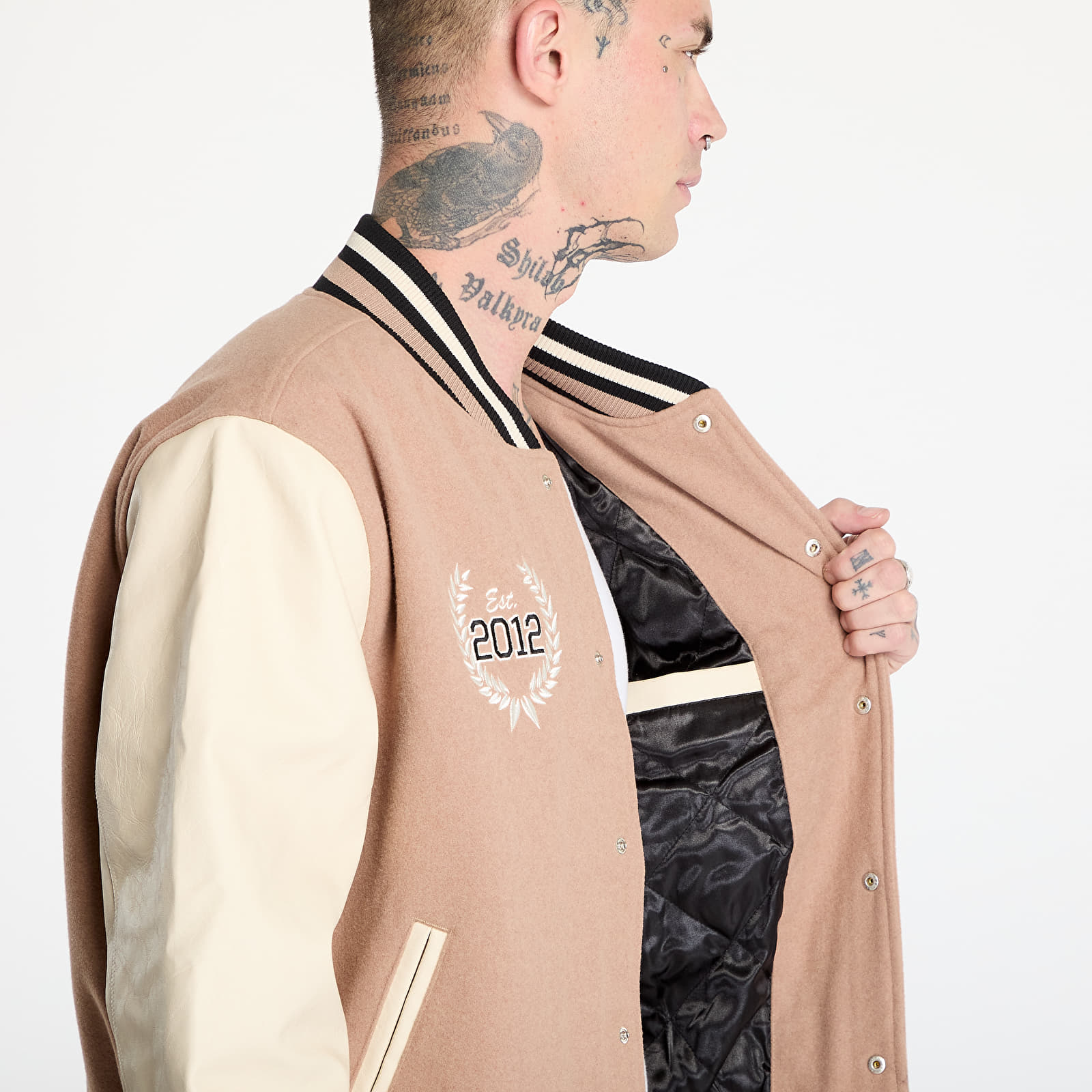 Herren-Bomber New Era Brooklyn Nets NBA Lifestyle Beige Varsity Jacket UNISEX Beige