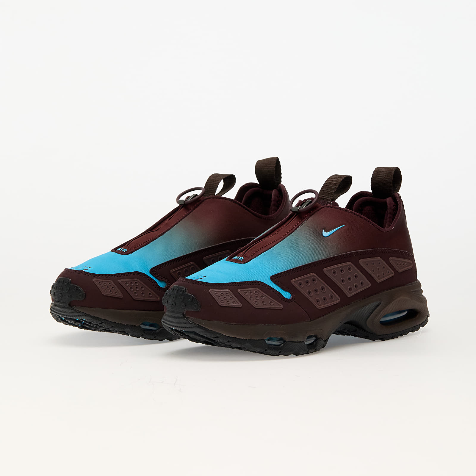 Sneakers og sko til kvinder Nike W Air Max SNDR Burgundy Crush/ Baltic Blue-Baroque Brown