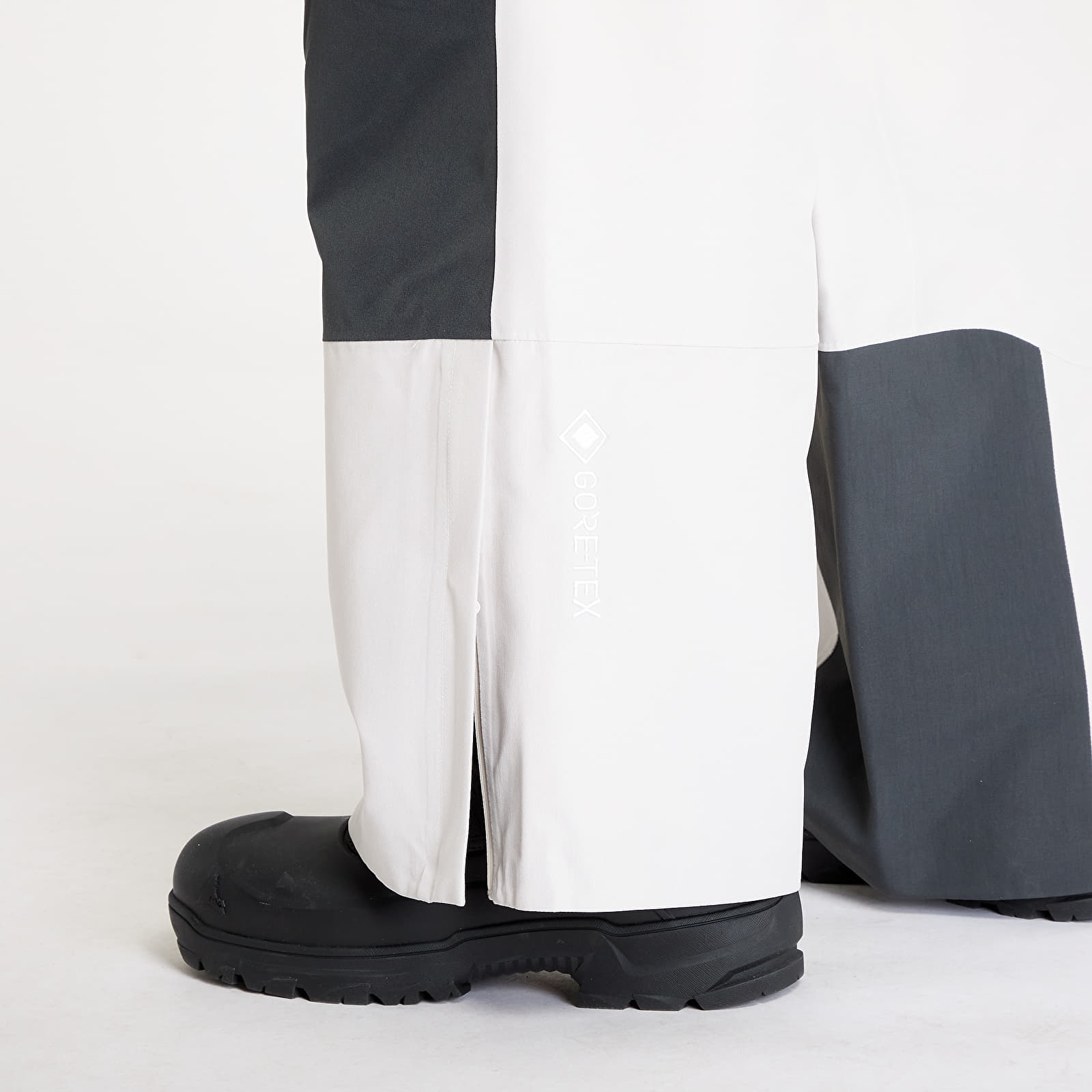 Meeste püksid Nike ACG "Chena Vortex" Storm-FIT ADV Bibs Light Orewood Brown/ Anthracite/ Summit White
