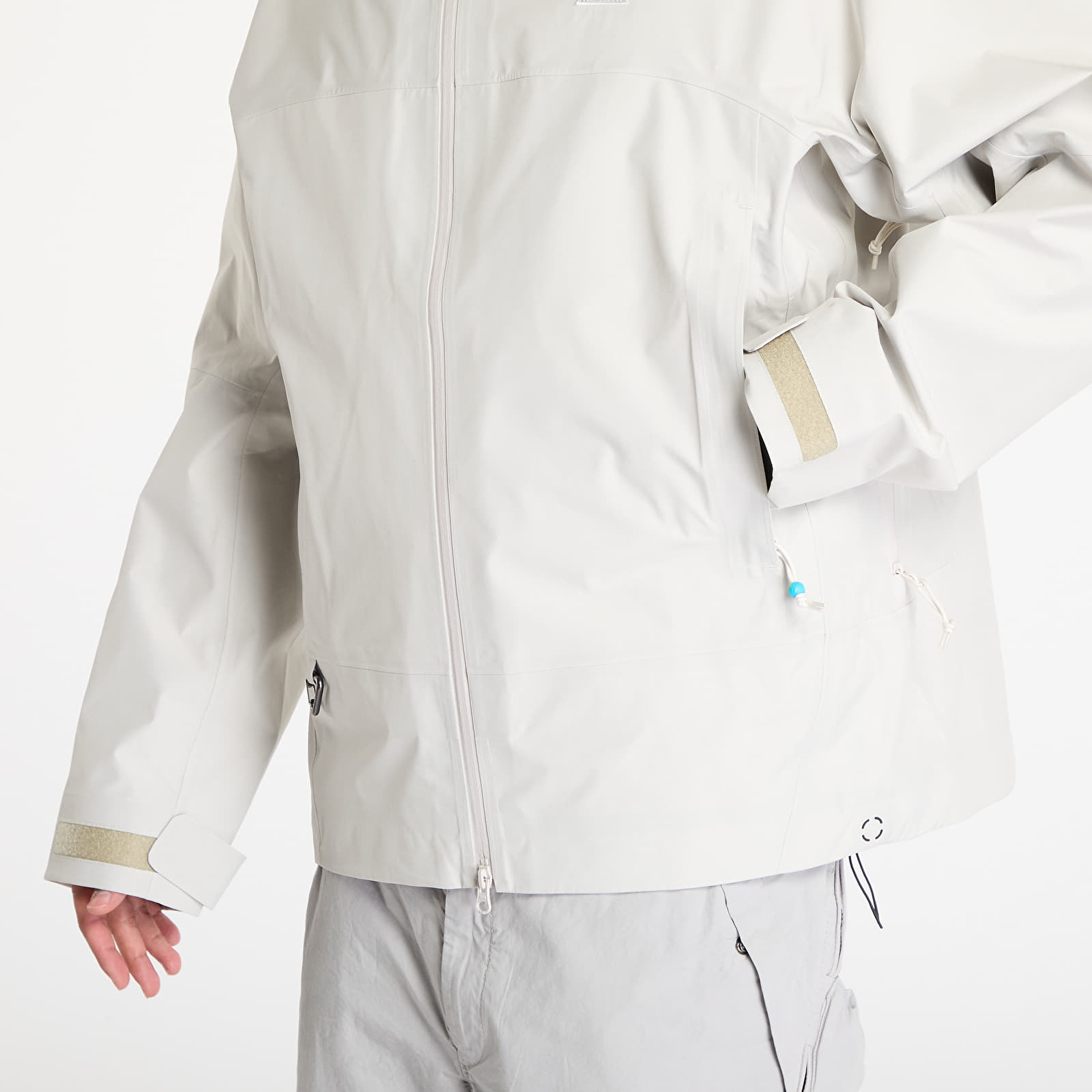 Impermeables para hombre Nike ACG "Misery Ridge" Storm-FIT ADV GORE-TEX Jacket Light Orewood Brown/ Summit White