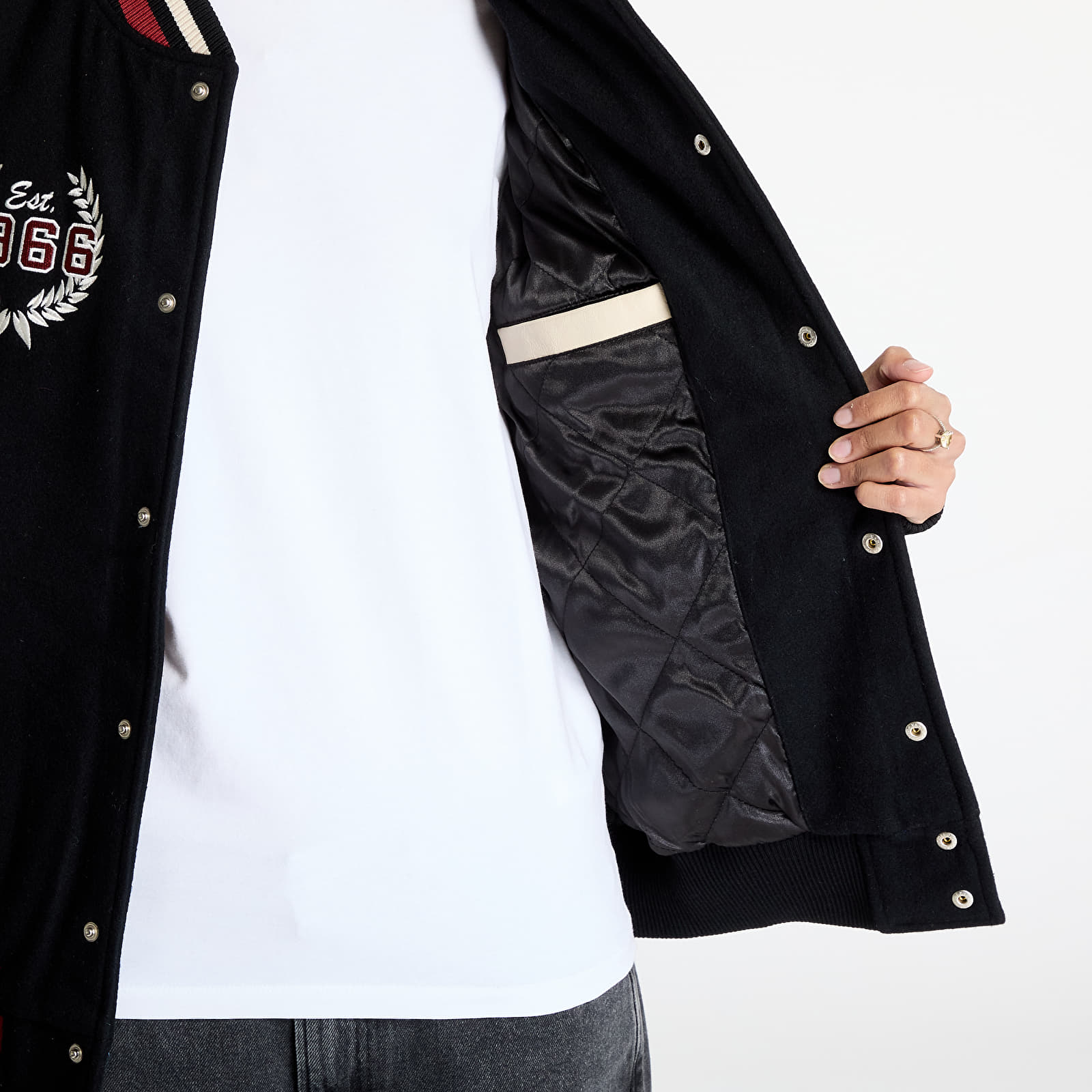 Jachete New Era Chicago Bulls NBA Lifestyle Varsity Jacket UNISEX Black