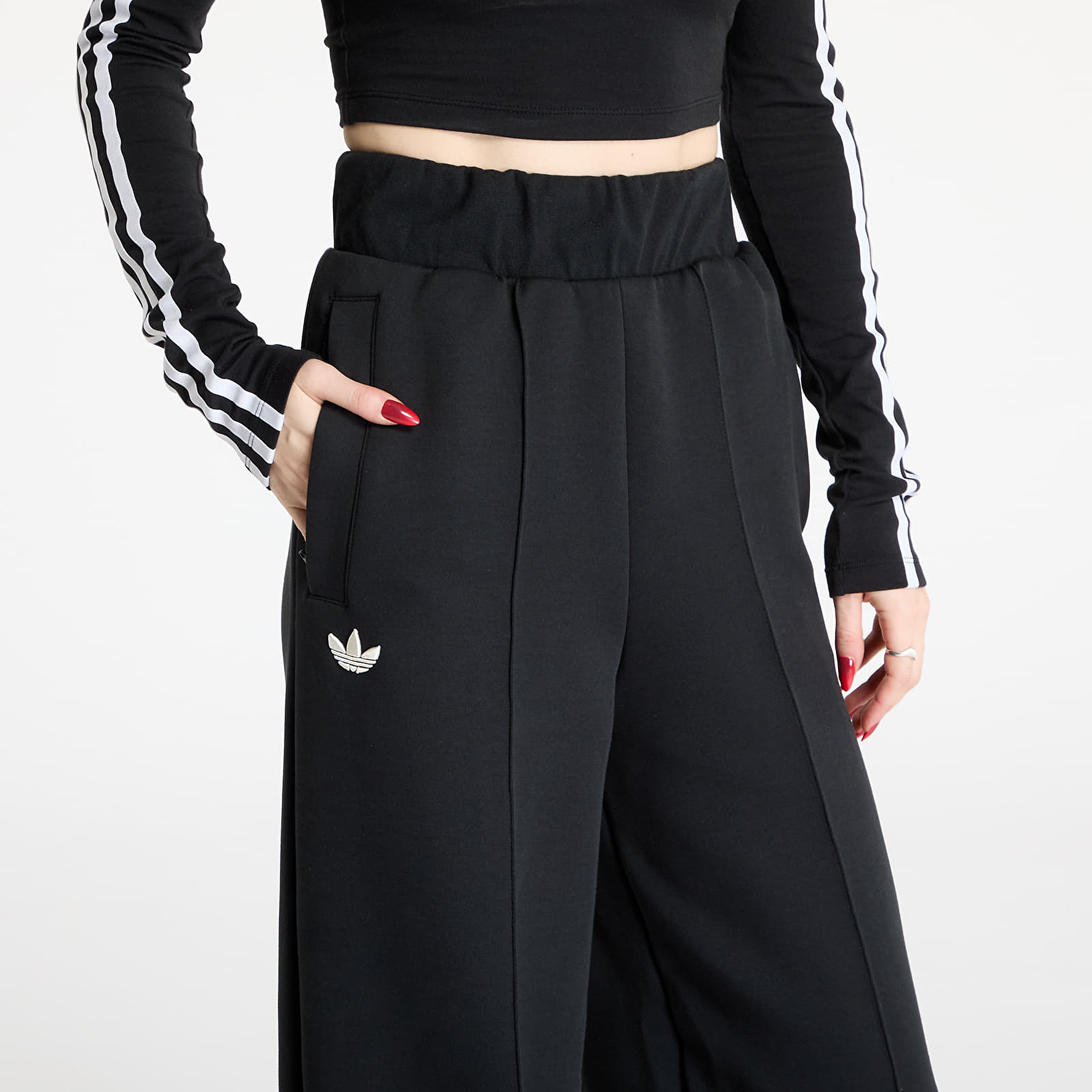 Damskie spodnie dresowe adidas Adicolor Neuclassics Trackpant Black/ Cream White