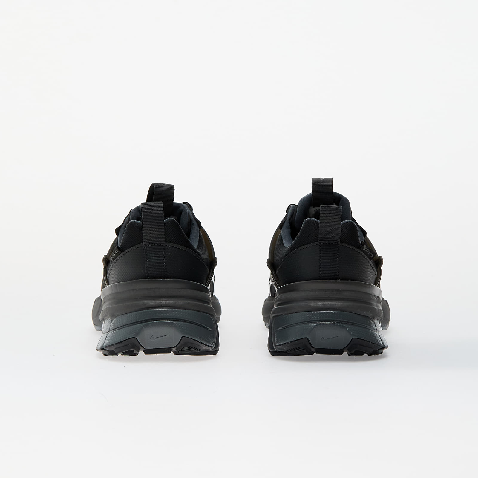 Sneakers og sko til kvinder Nike W V2K Run Gtx Black/ Black-Iron Grey-Medium Ash