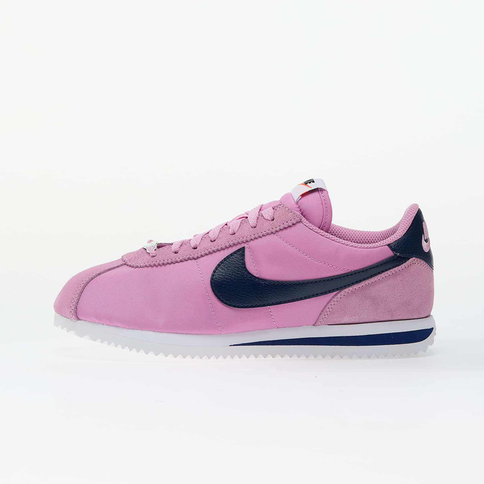 Women's sneakers and shoes Nike W Cortez Beyond Pink/ Blue Void-White-Black
