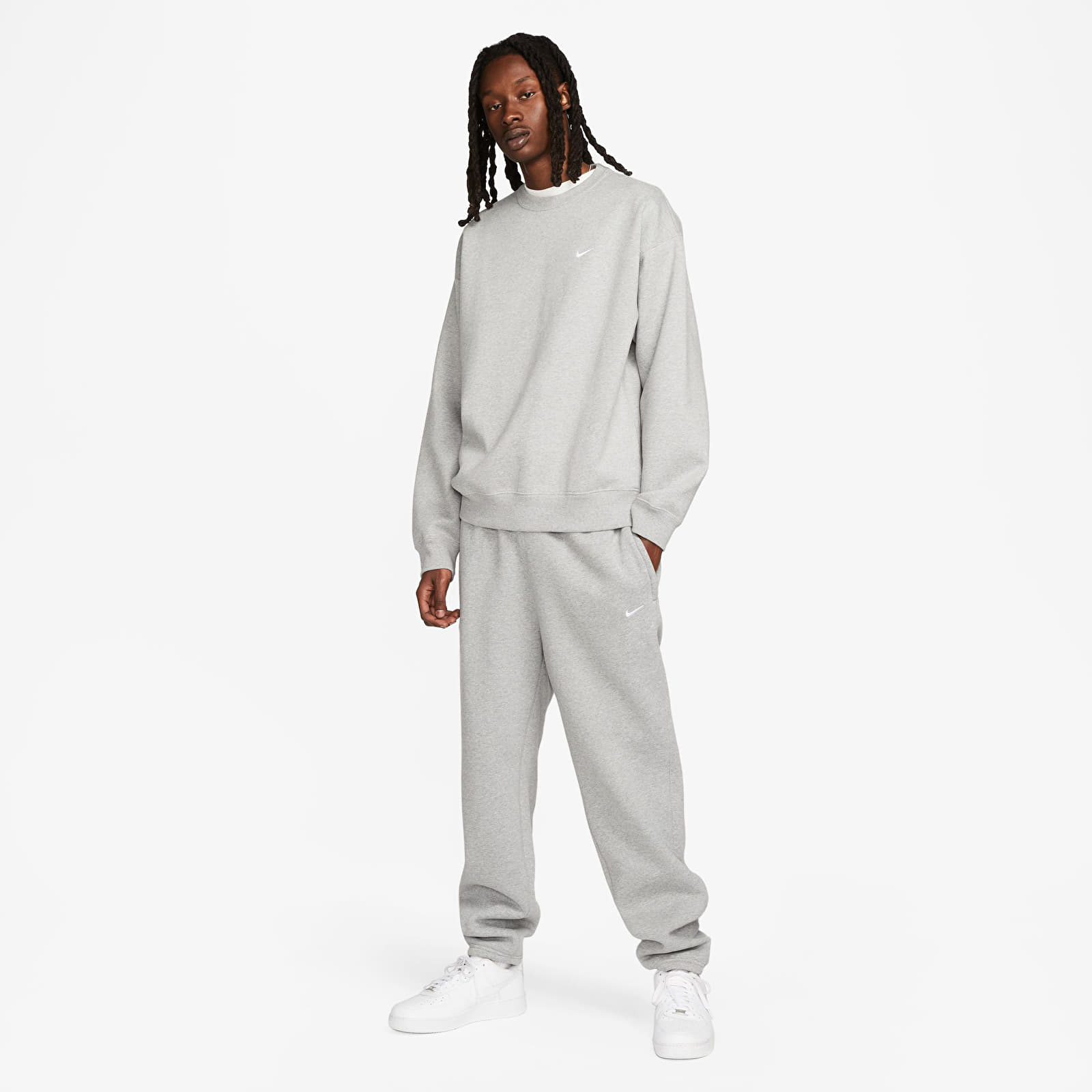 Sudaderas Nike Solo Swoosh Men's Fleece Crew Dk Grey Heather/ White