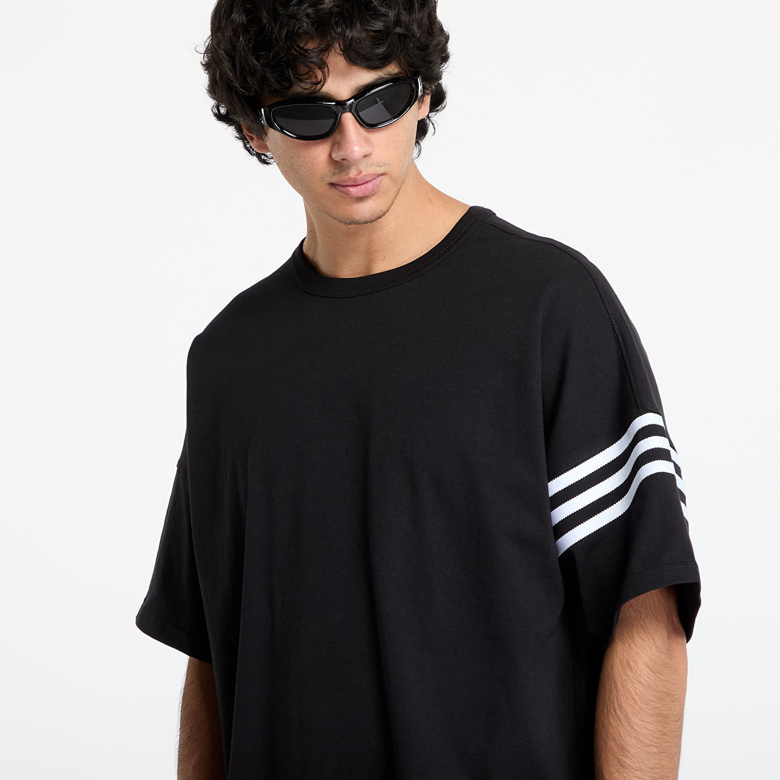 Tricou adidas Neuclassics Tee Black - 1 | YEO