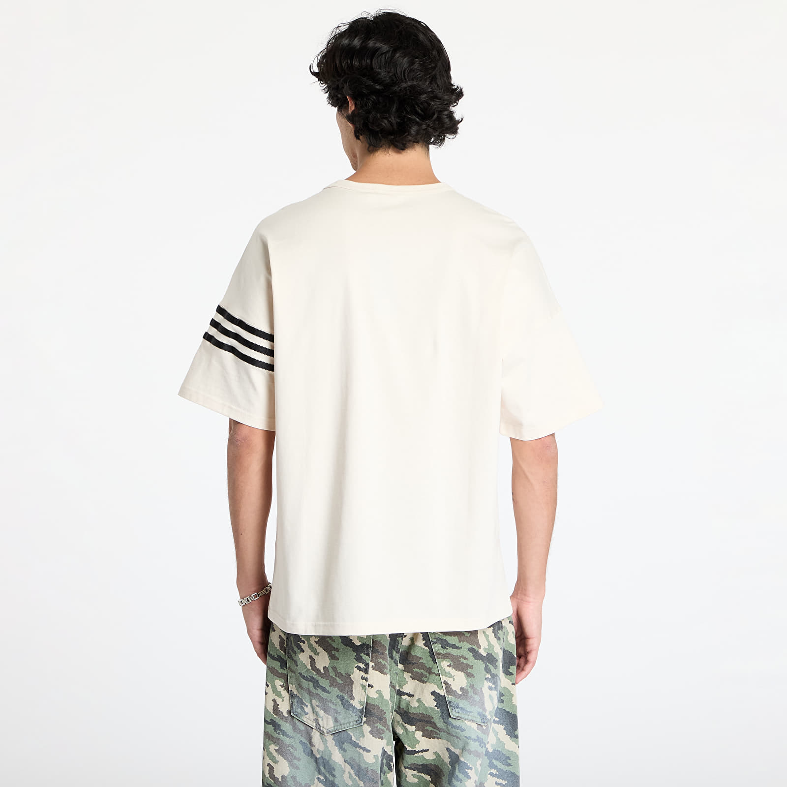 T-Shirts Männer adidas Neuclassics Tee Wonder White