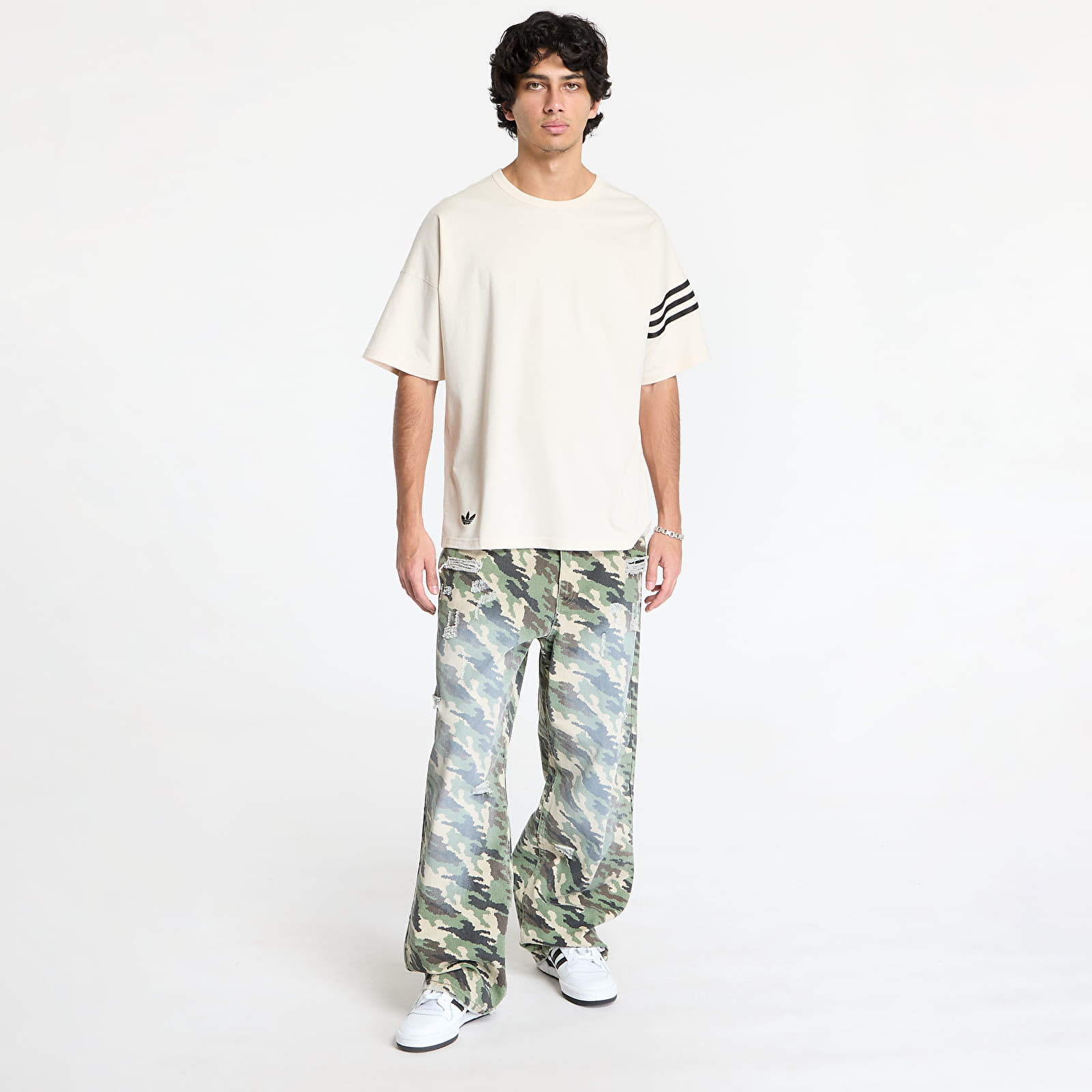 T-Shirts Männer adidas Neuclassics Tee Wonder White