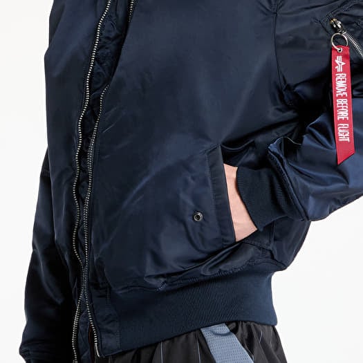 Alpha Industries MA-1 navy | Queens