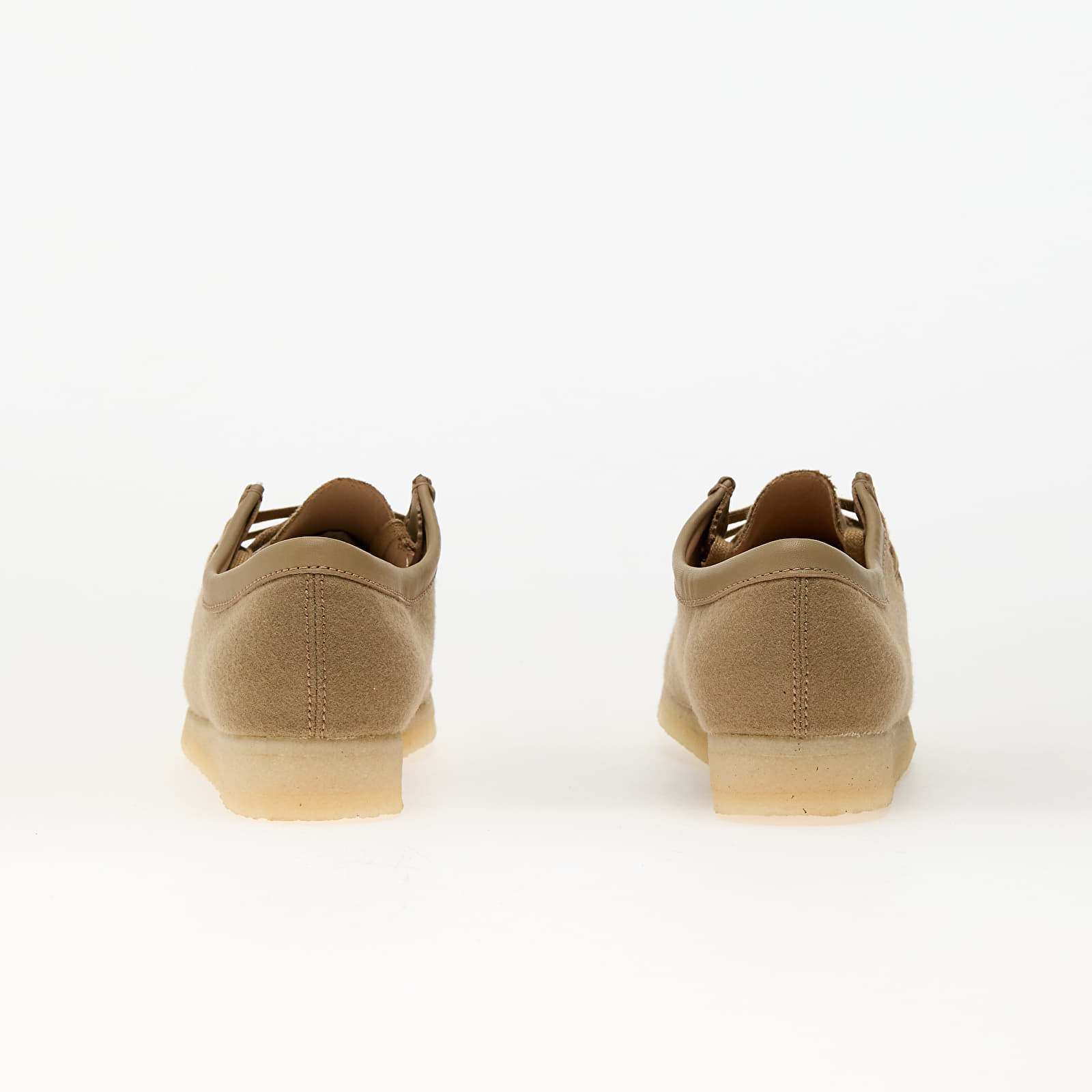 Men's sneakers and shoes Clarks Originals Wallabee Camel Wool