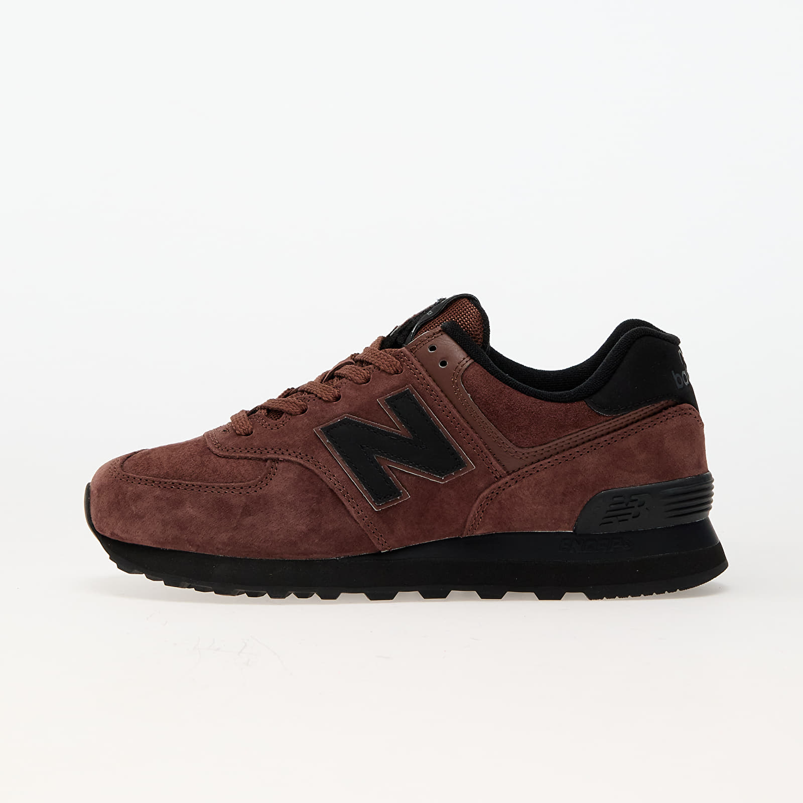 Baskets et chaussures pour hommes New Balance 574 Brown