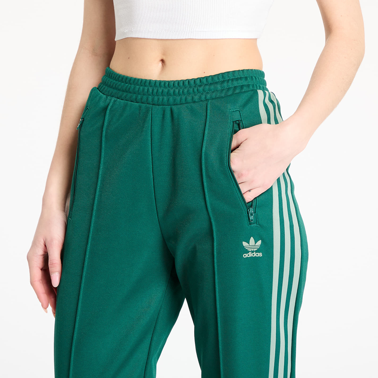 Pantaloni adidas Adicolor Classic Track Pant Regular Tapered Leg Collegiate Green - 1 | YEO