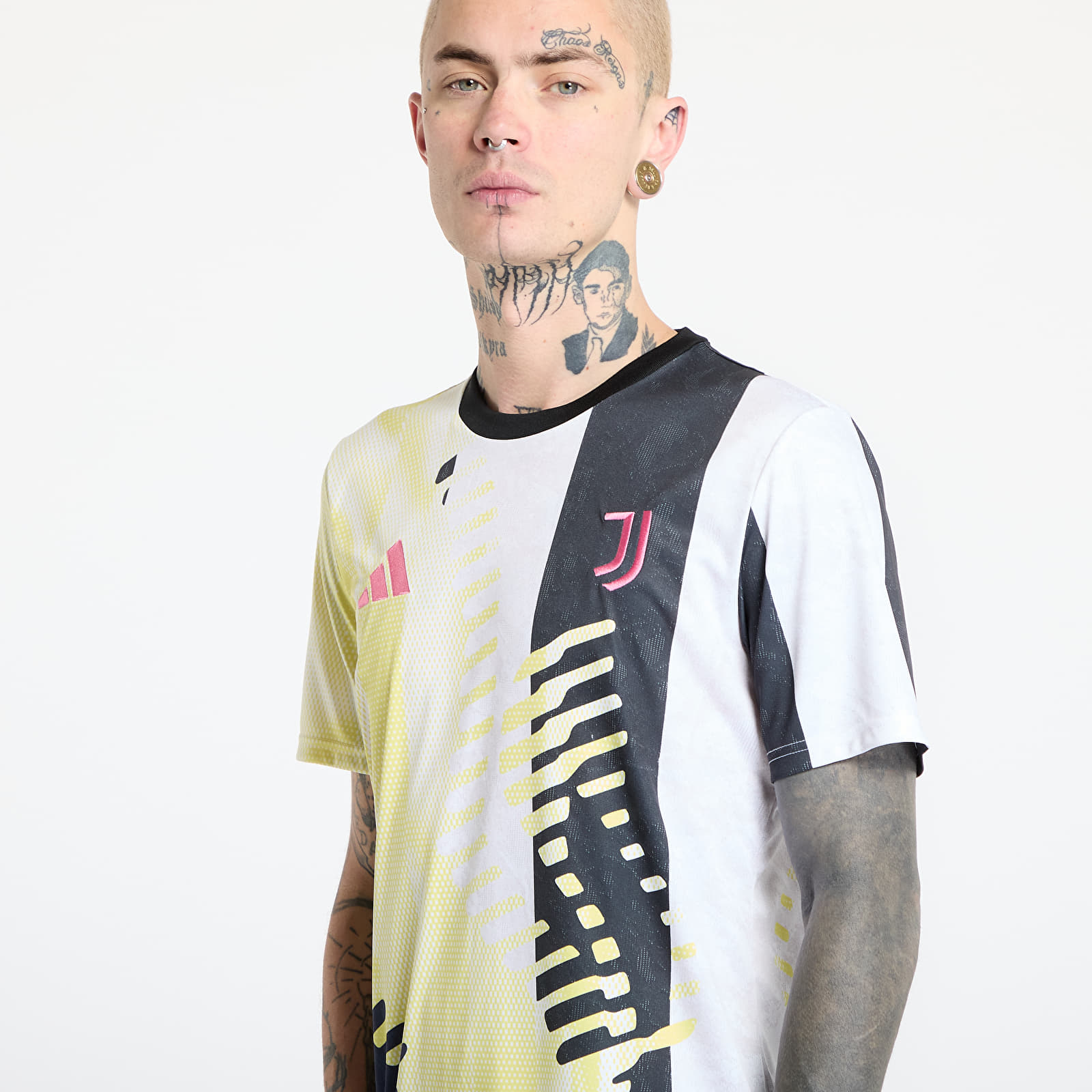 Jerseys adidas Juventus 24/25 Pre-Match Jersey Pure Sulfur/ Black/ Legend Ink