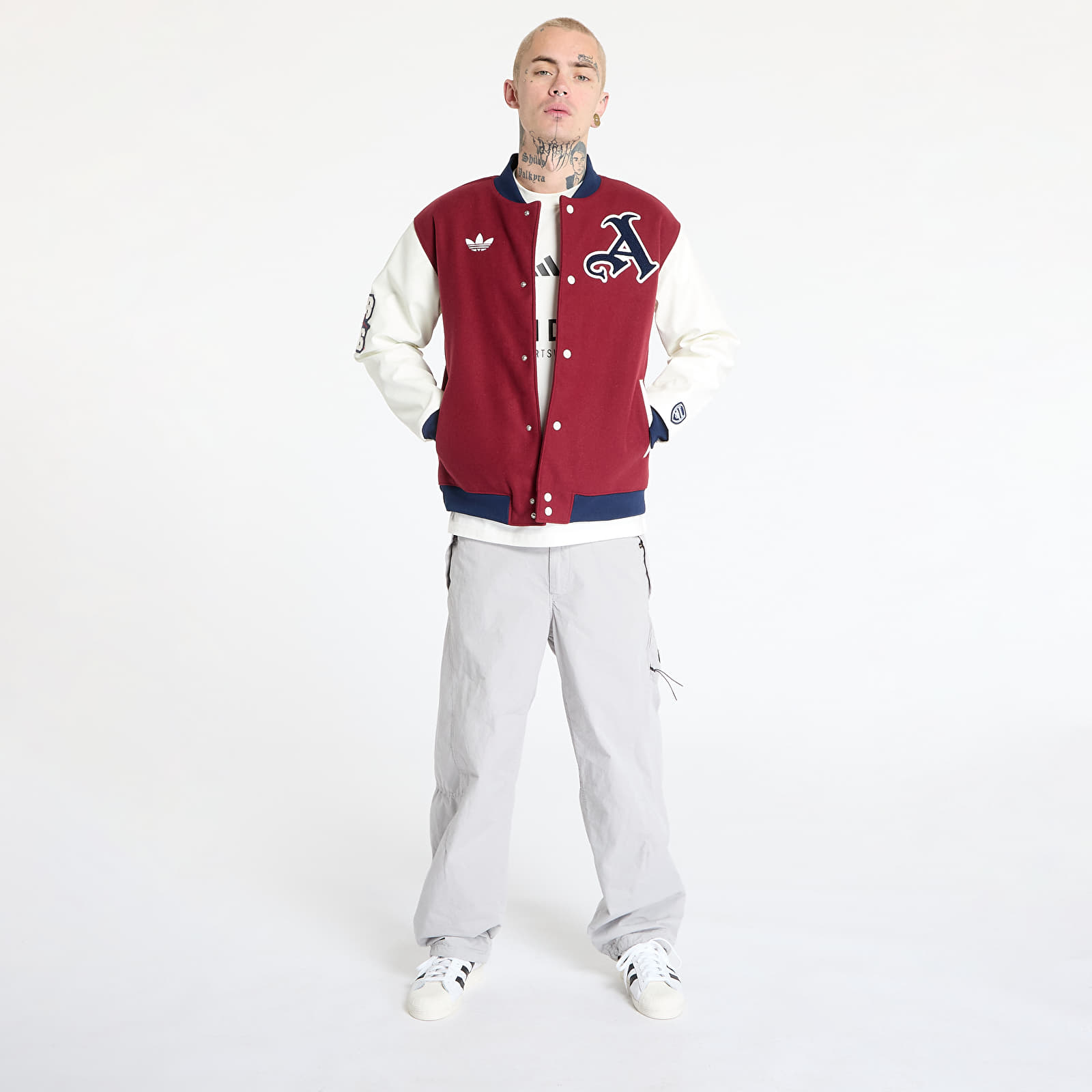 Bombers pour hommes adidas Arsenal FC Varcity Bomber Jacket Noble Maroon