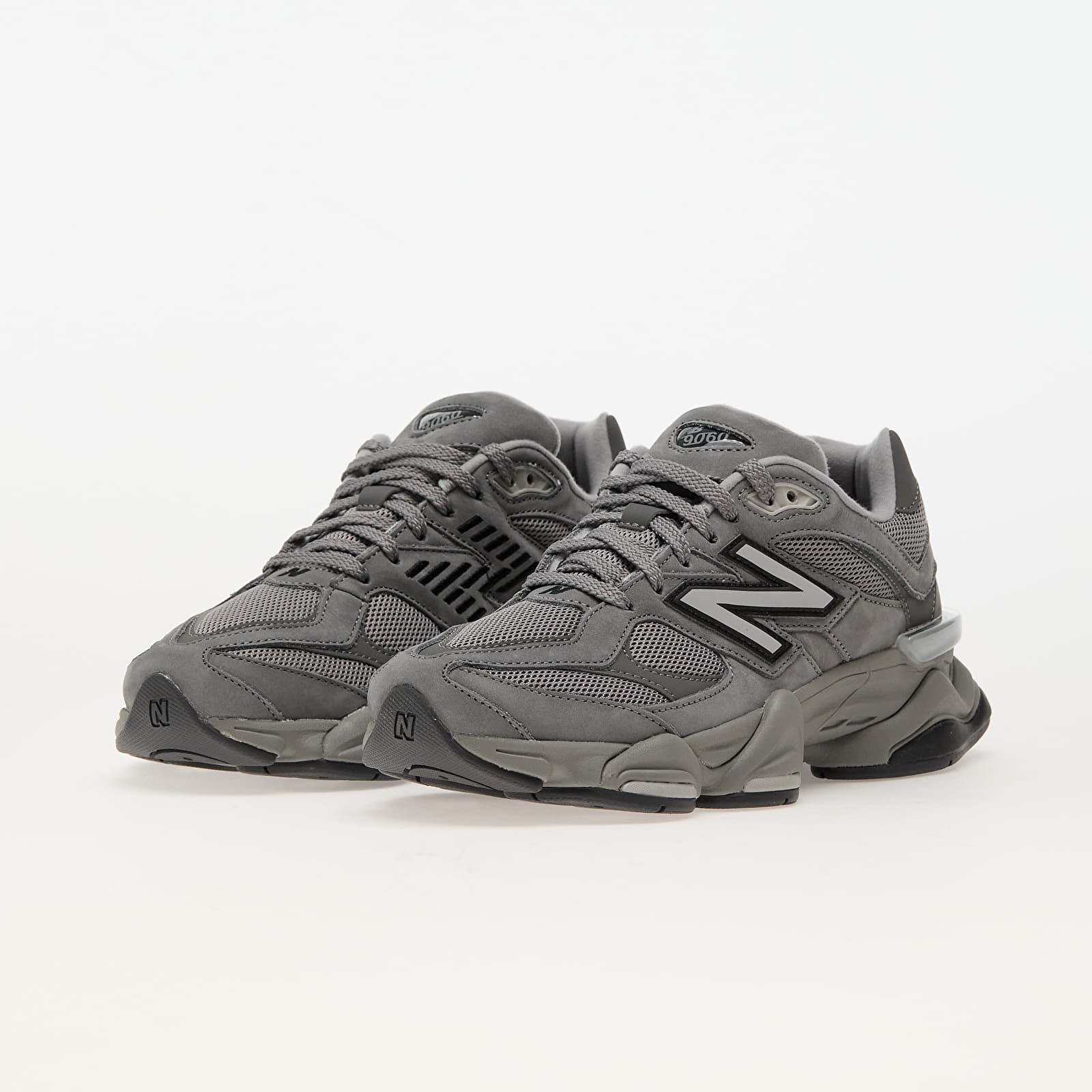 Miesten lenkkarit ja kengät New Balance 9060 Shadow Grey