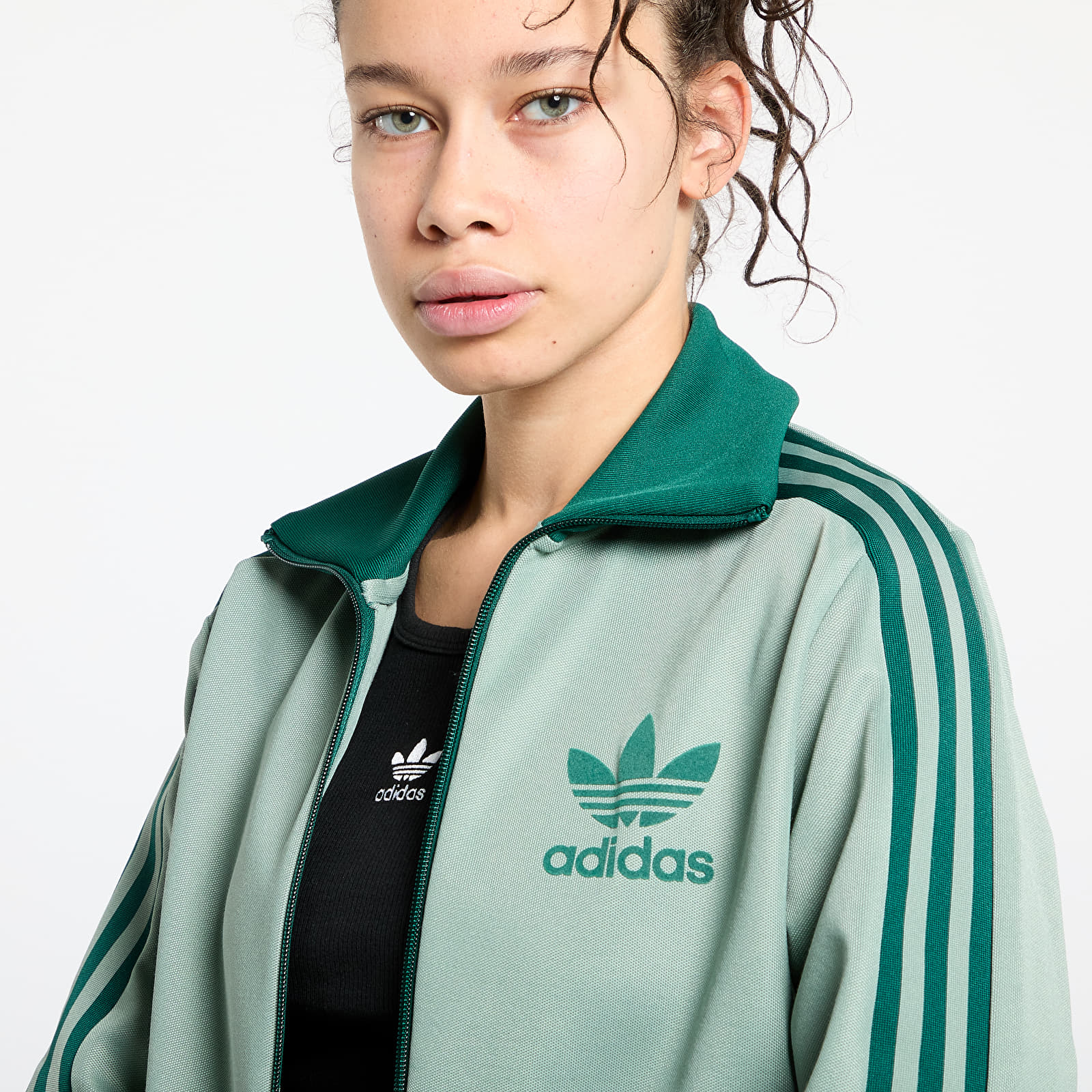 Sweatshirts für Frauen adidas Adicolor Classic Track Top Silver Green