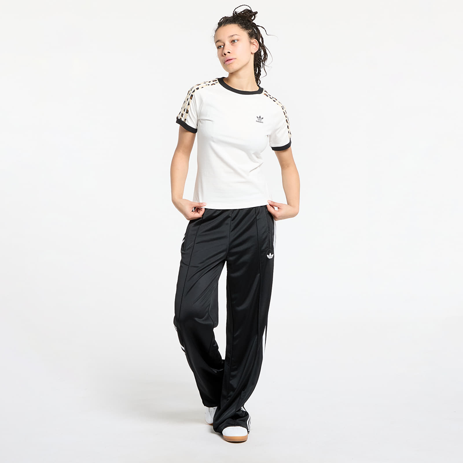 Γυναικεία μπλουζάκια adidas Leopard 3 Stripe T-Shirt Wonder White