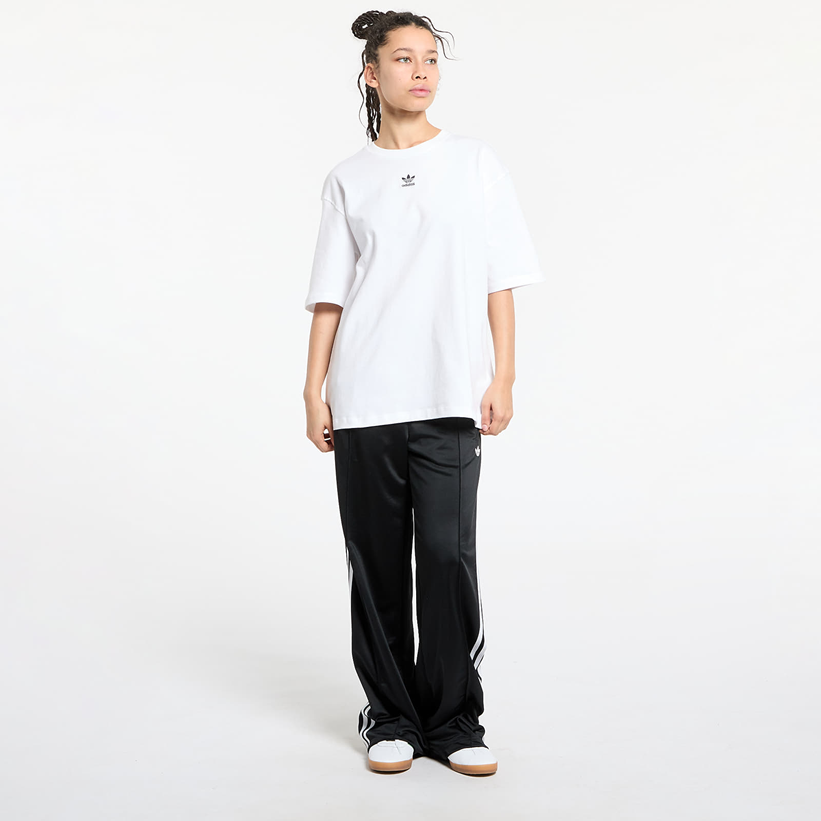 Camisetas de mujer adidas Essentials Boyfriend Tee White