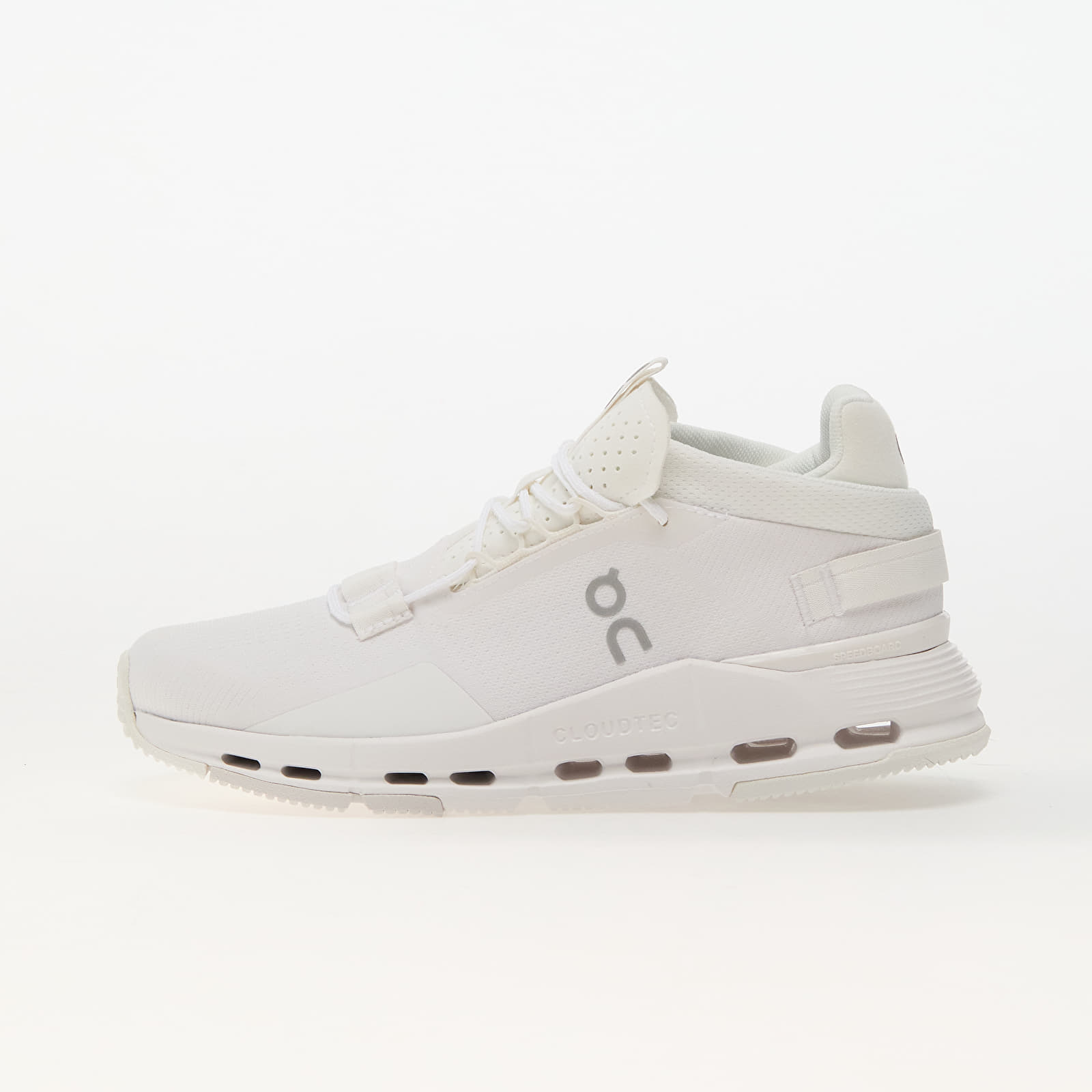 Women's sneakers and shoes On W Cloudnova 2 All White