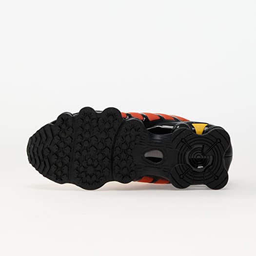 Scarpe e scarpe da ginnastica da uomo Nike Shox Tl Black Black Amarillo University Red Queens