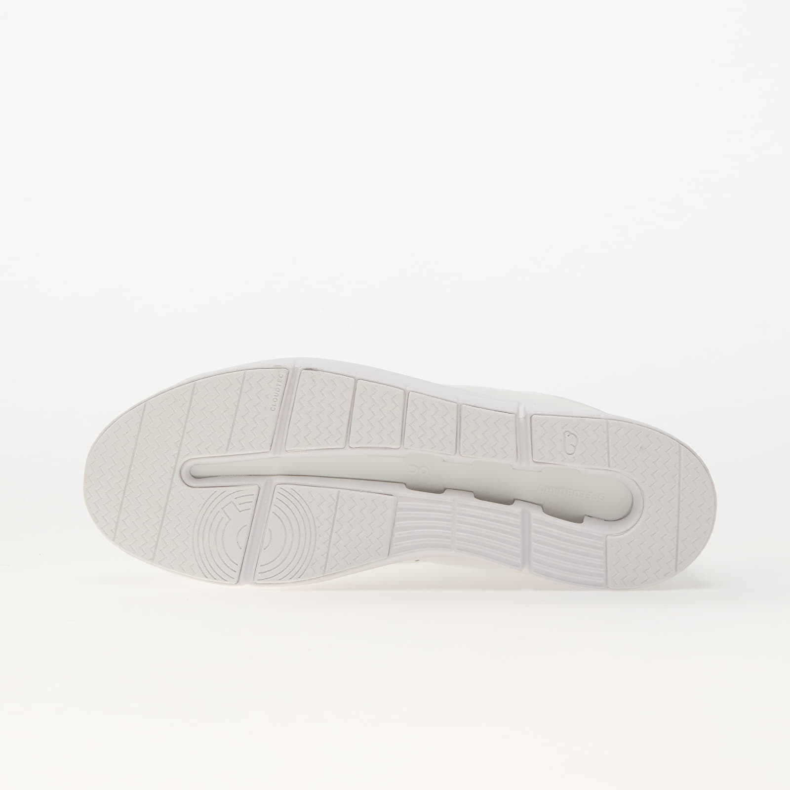 Men's sneakers and shoes On M The Roger Advantage All White