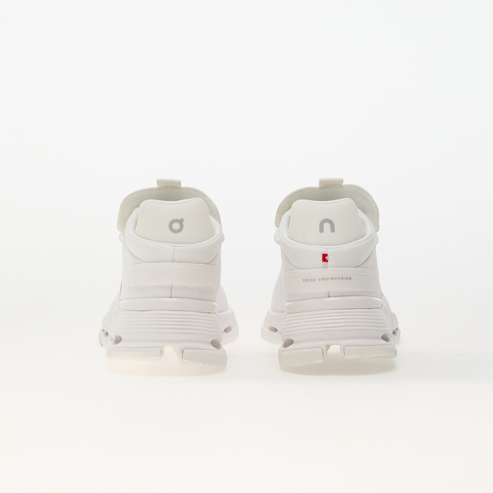 Męskie trampki i buty On M Cloudnova 2 All White