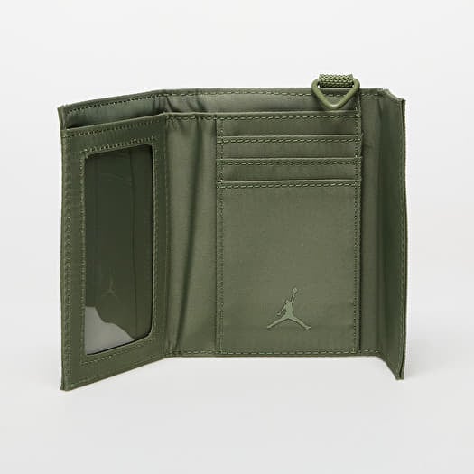 Jordan Flight Trifold Wallet Sky J Lt Olive | Queens