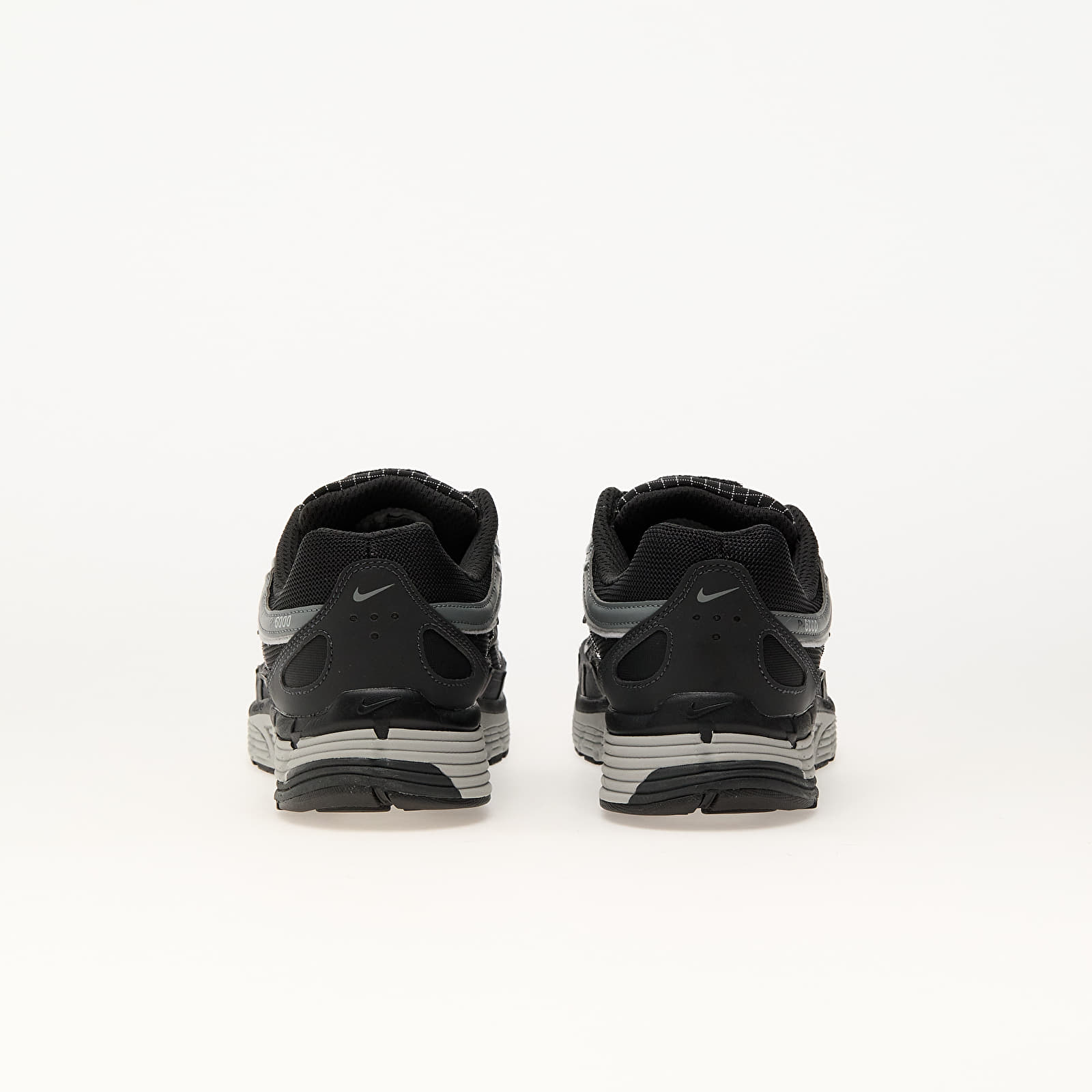 Turnschuhe und Schuhe für Männer Nike P-6000 Anthracite/ Black-Smoke Grey
