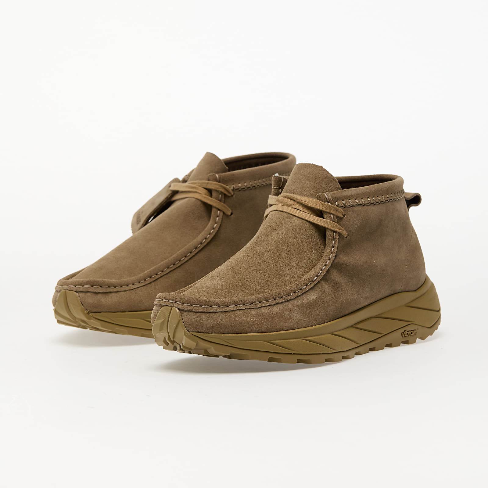 Turnschuhe und Schuhe für Männer Clarks Originals Wallabee Eden Dark Sand Suede