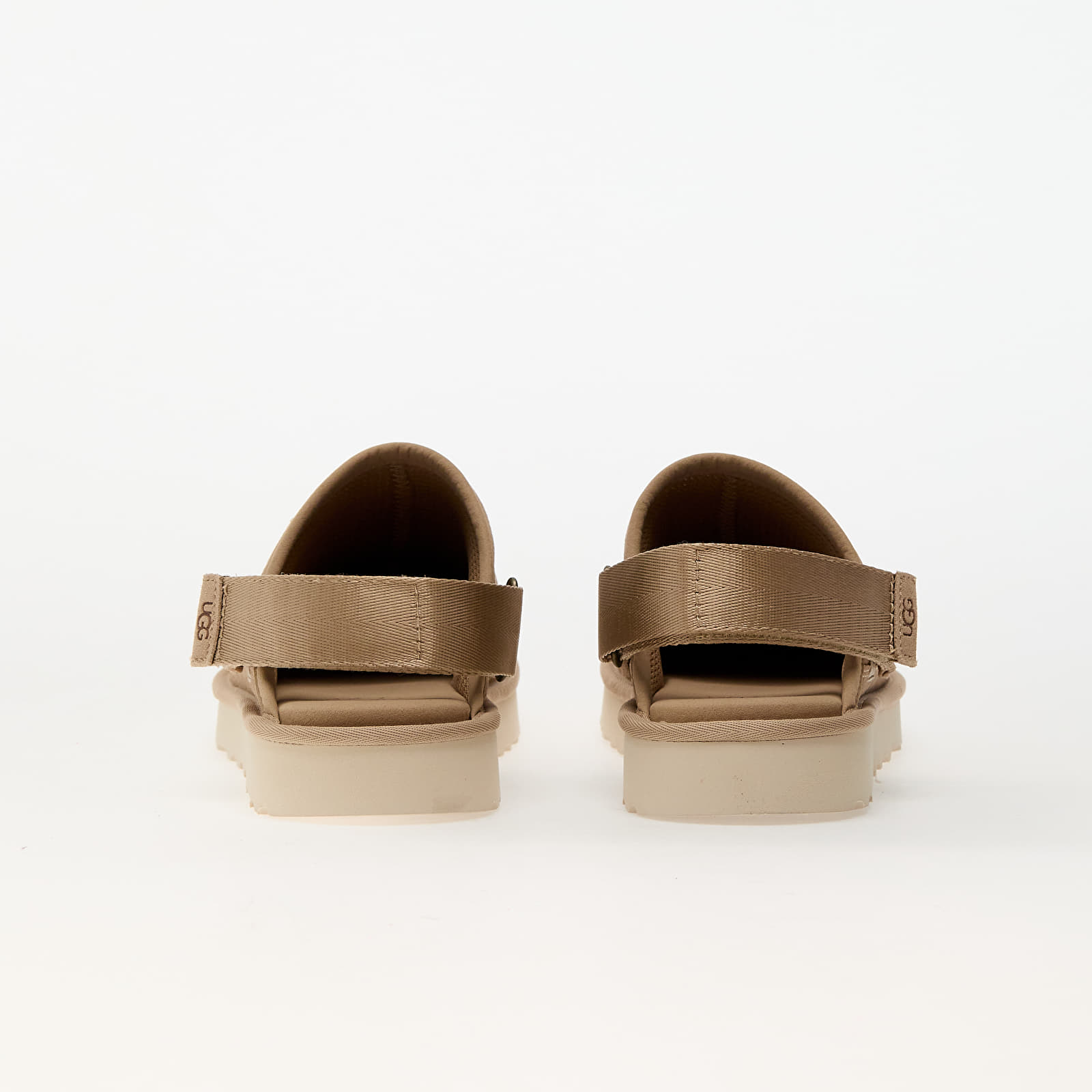 Men's sneakers and shoes UGG M Goldencoast Clog Ii Sand