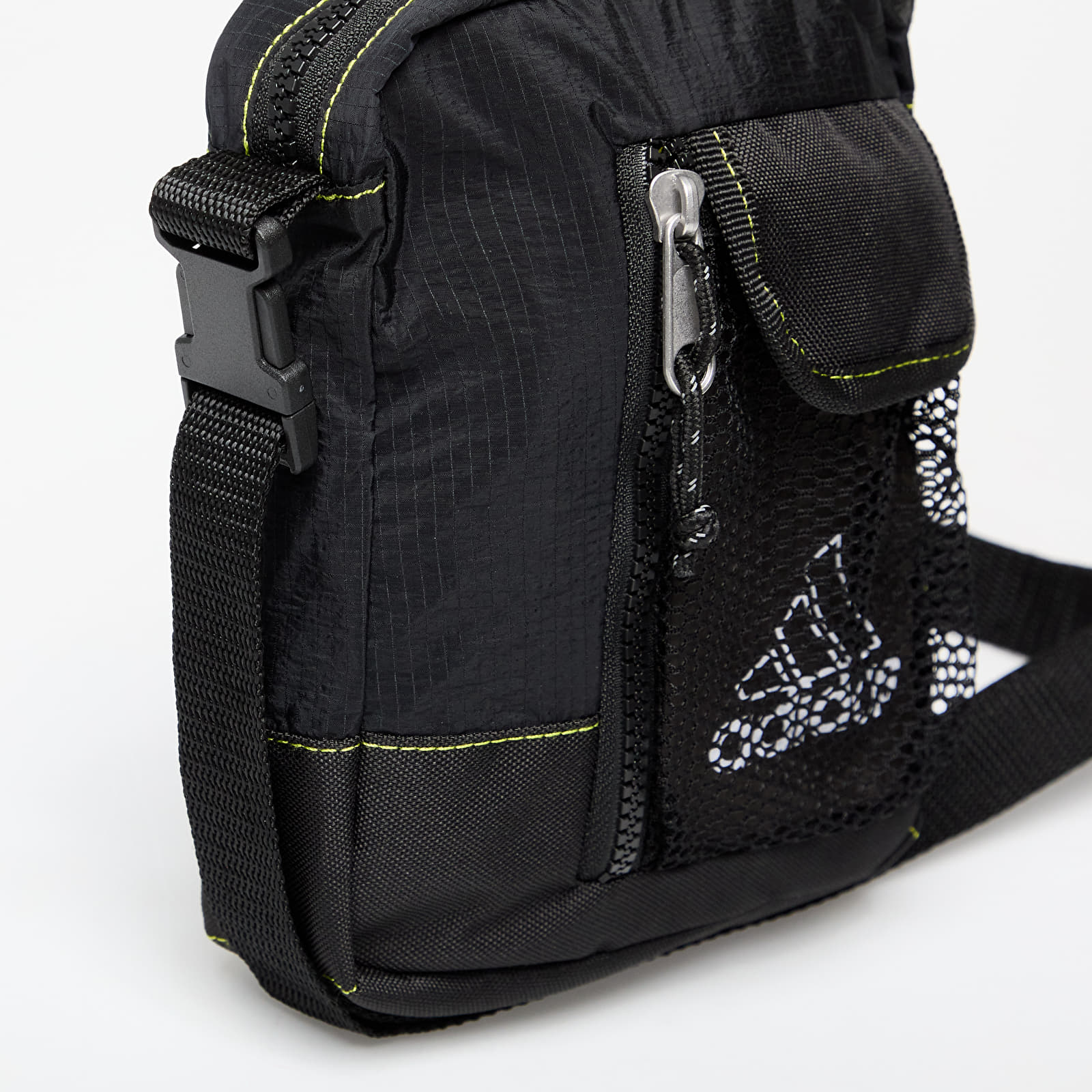 Õlakotid adidas Small Item Bag Black/ Shadow Olive