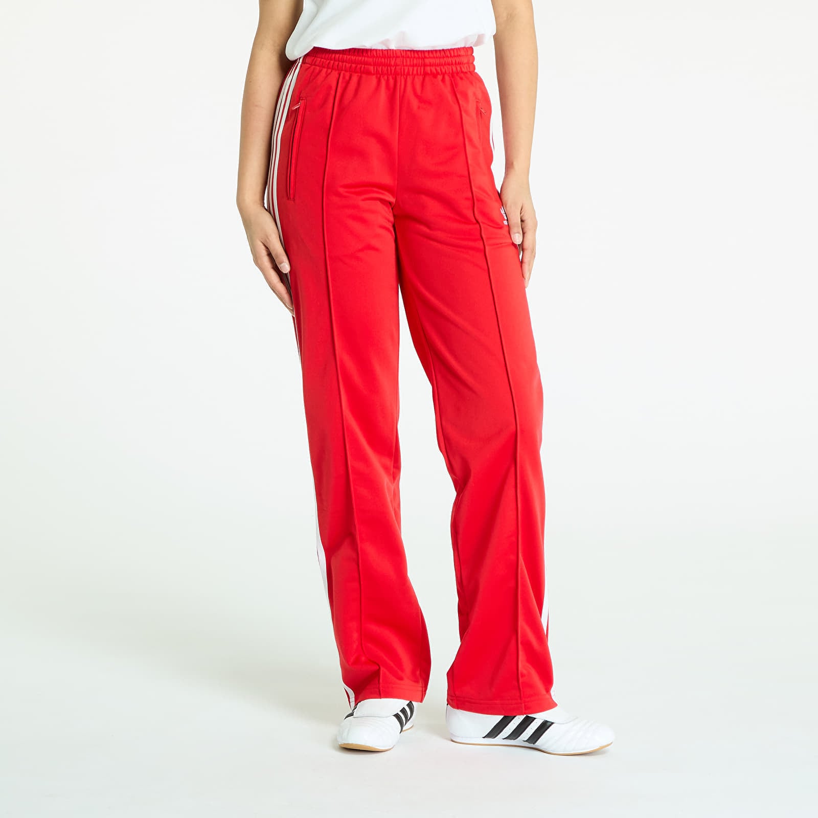 Pantaloni de trening adidas Firebird Adicolor Trackpant Better Scarlet S
