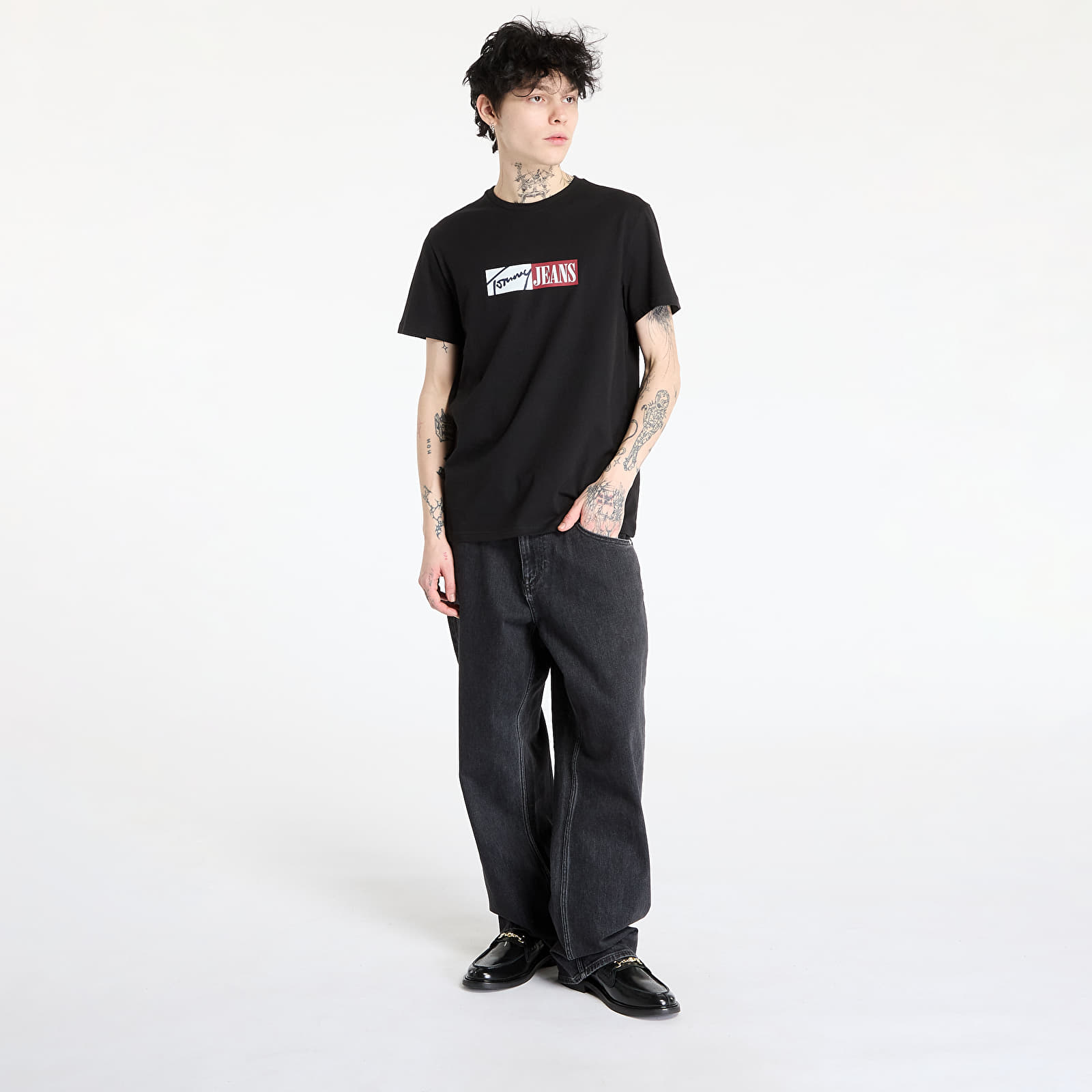 Moške majice Tommy Jeans Slim Entry Graphic Tee Black