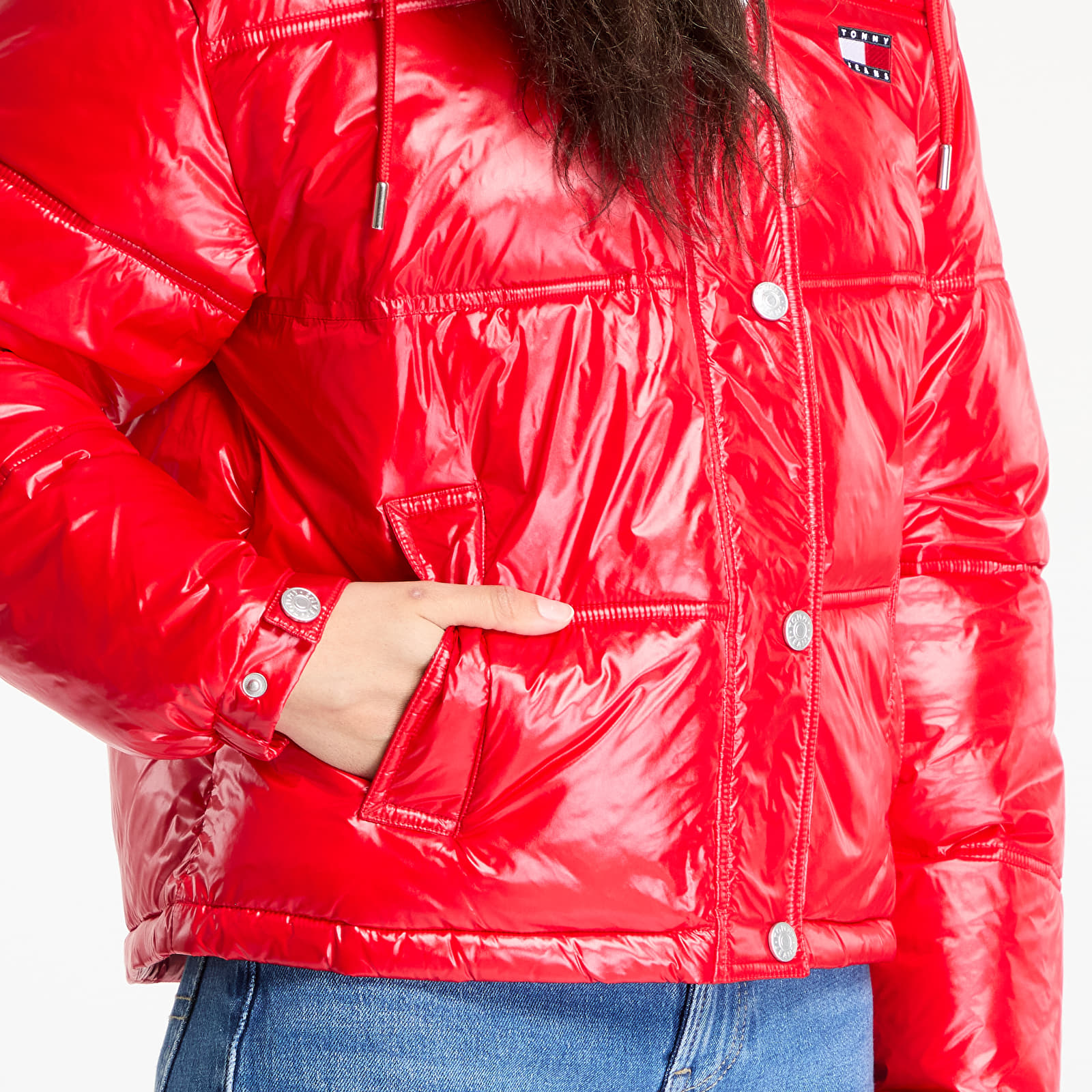 Ženske jakne Tommy Jeans Shiny Hooded Badge Jacket Red