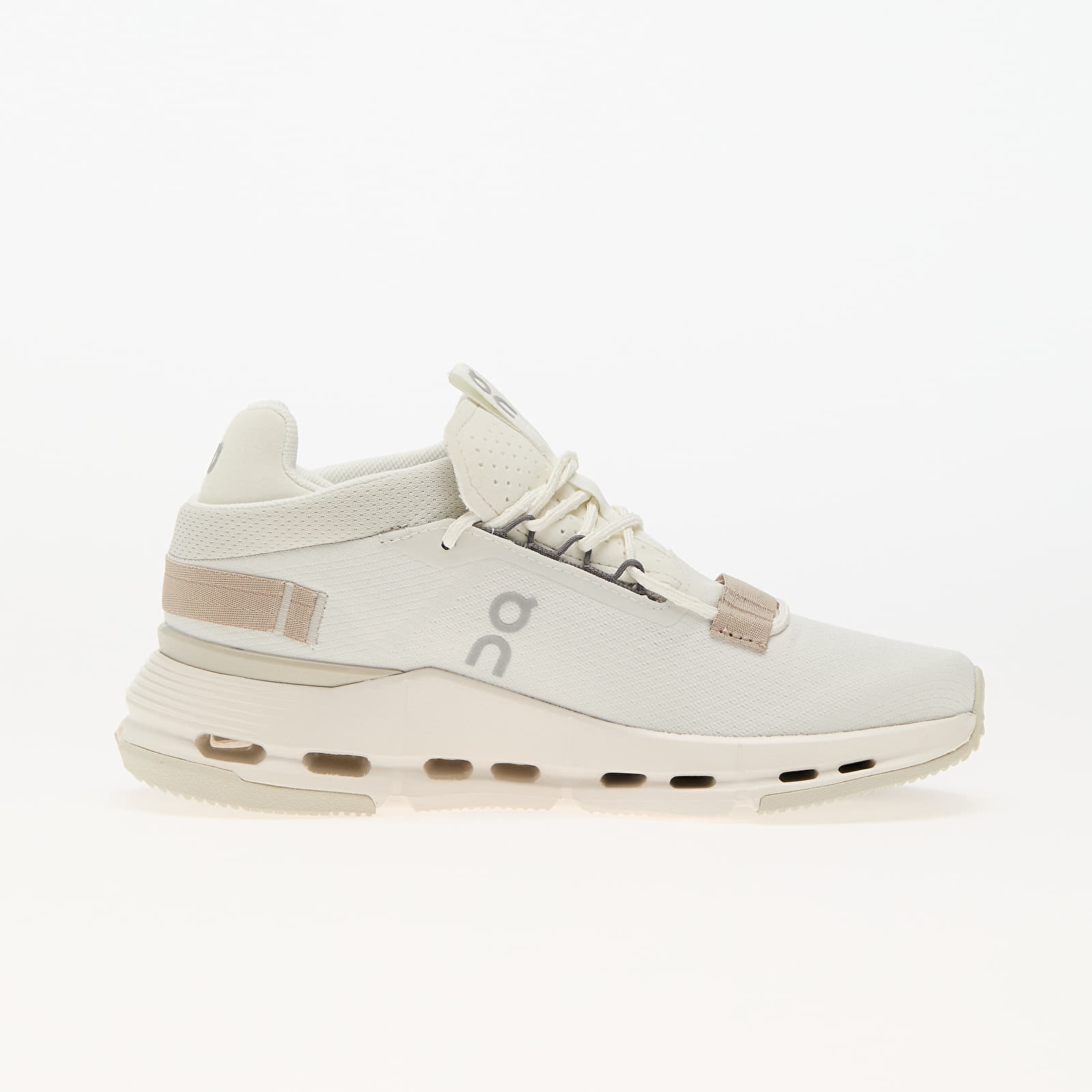 Naiste tossud ja kingad On W Cloudnova 2 Ice/ Sand