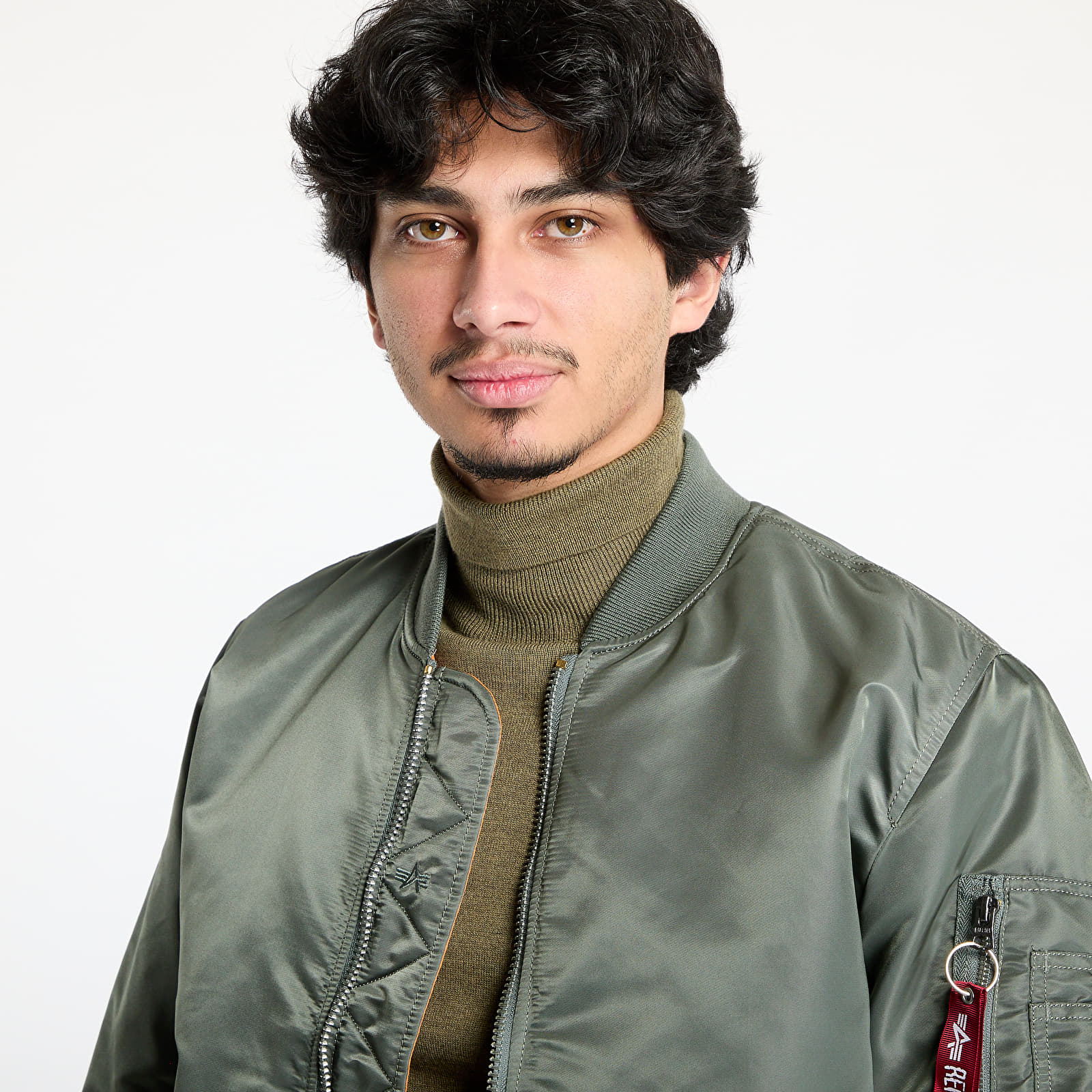 Kurtki Alpha Industries Inc. MA-1 Heritage Vintage Green
