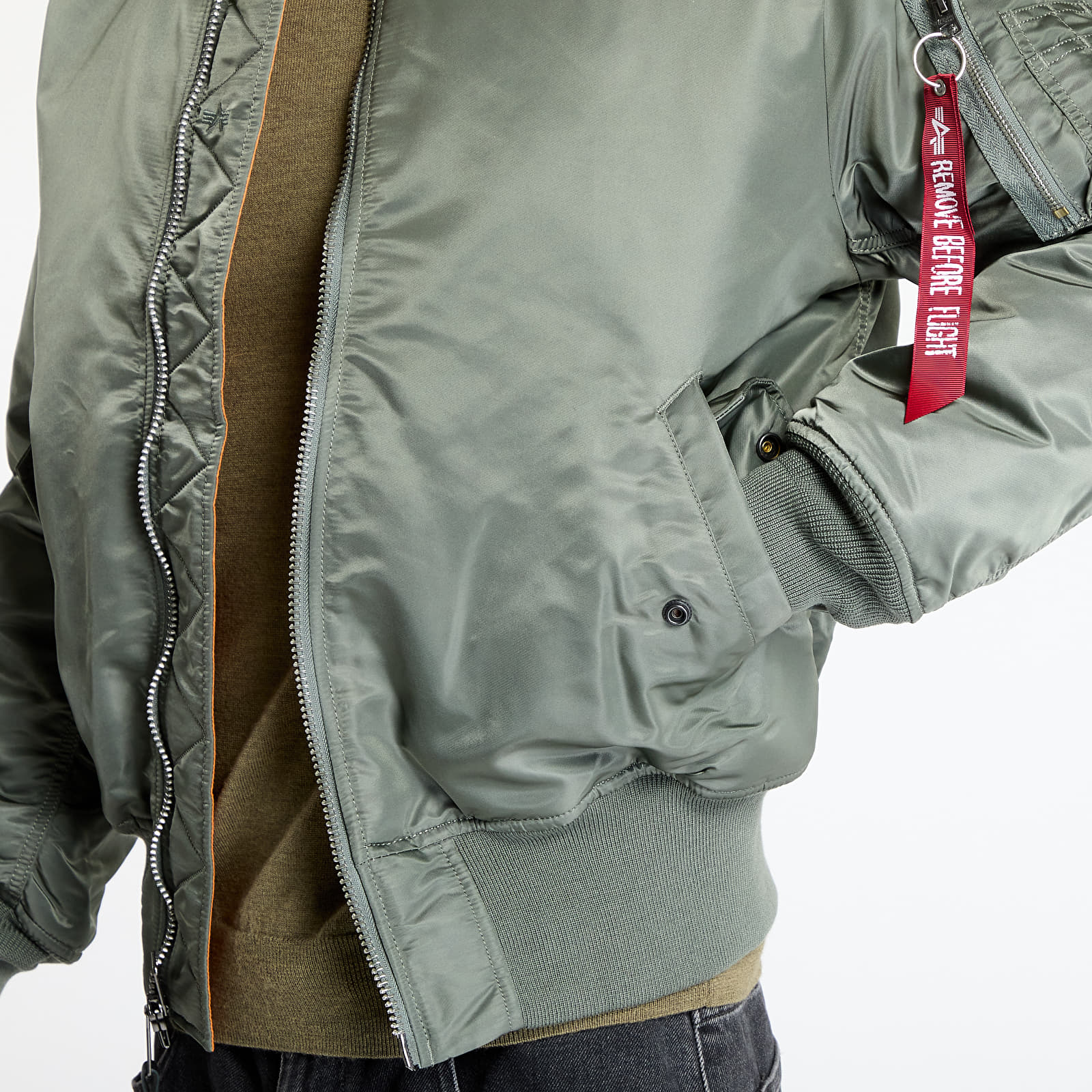 Kurtki Alpha Industries Inc. MA-1 Heritage Vintage Green