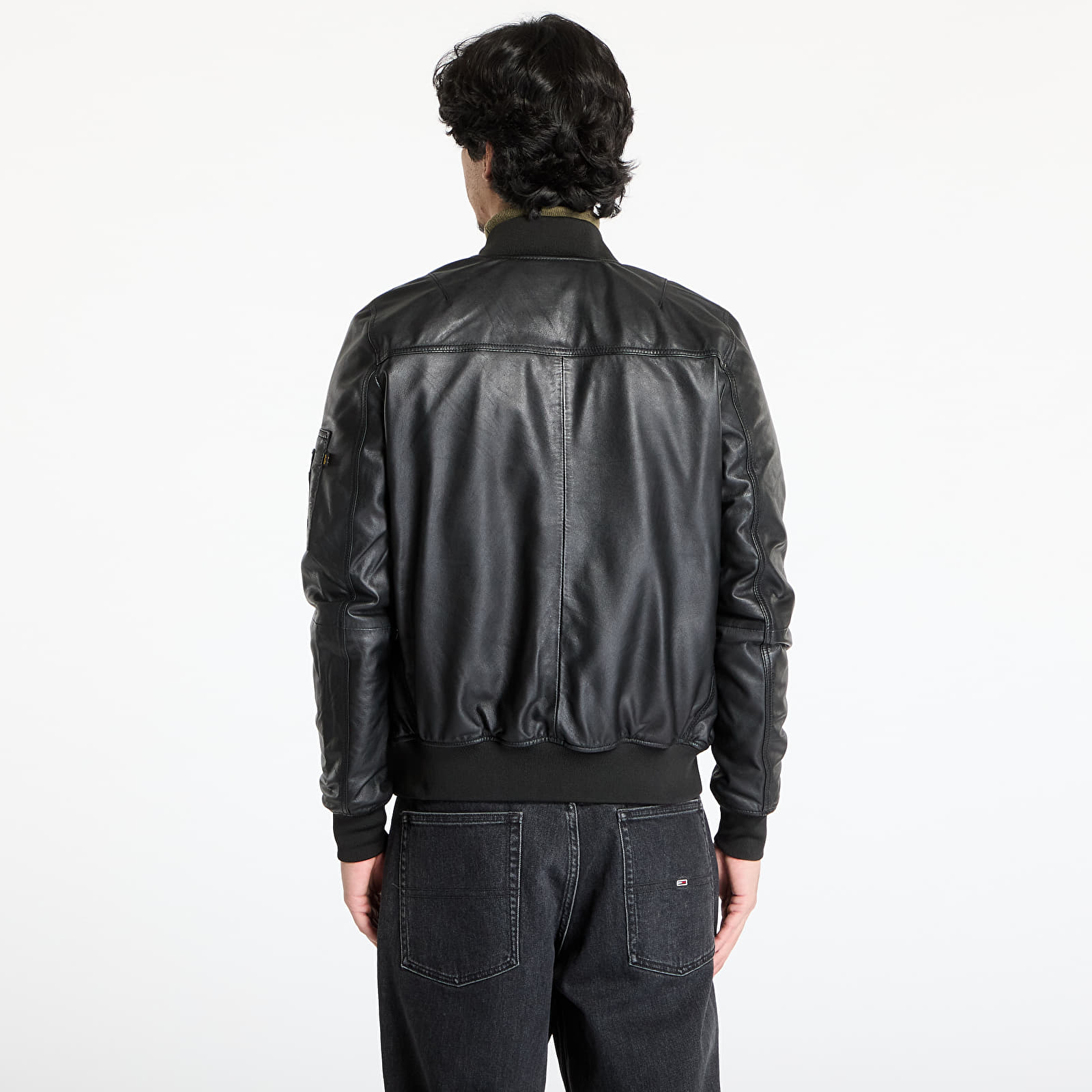 Jacken Alpha Industries Inc. MA-1 Leather Black