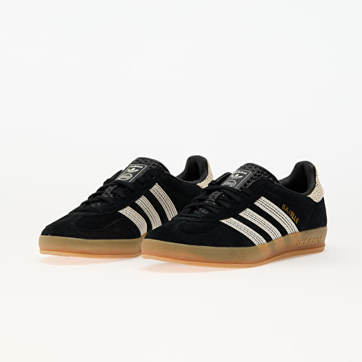 adidas gazelle silver green womens adidas GAZELLE LO PRO W core black/footwear white/gum [ONR41/JR8886]
