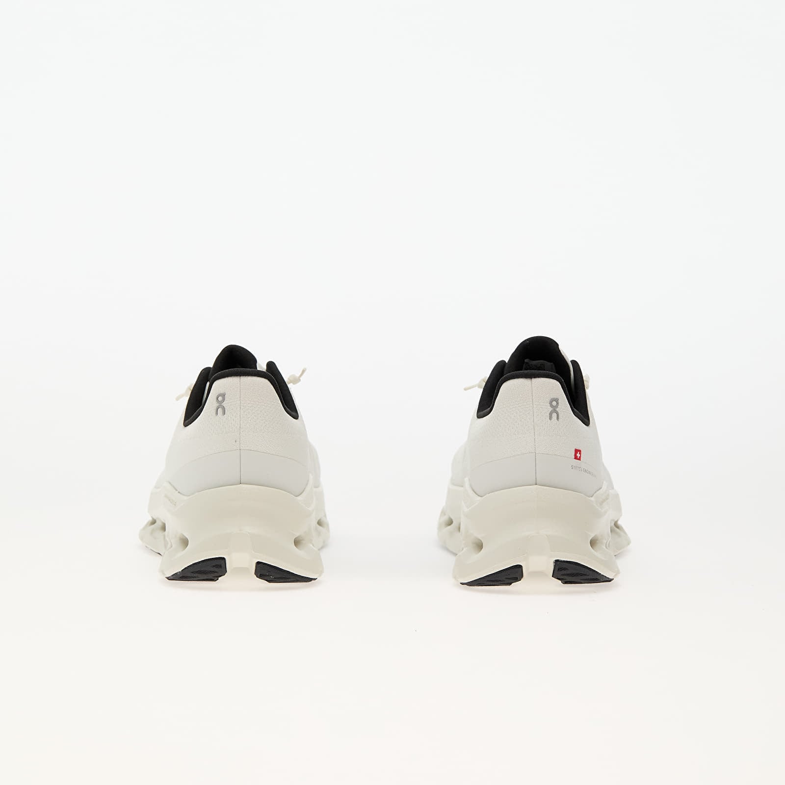 On Sneakers On W Cloudtilt Pearl/ Ice EUR 40 - 5