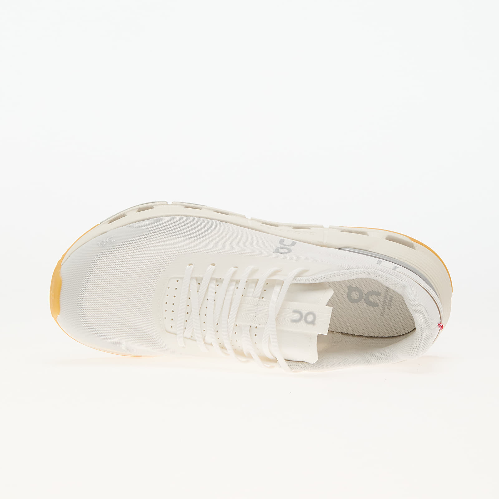 Meeste tossud ja kingad On M Cloudnova Form 2 White/ Ivory