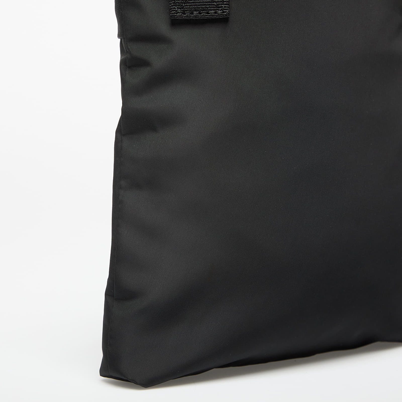 Tašky cez rameno Calvin Klein Jeans Sport Essentials Flatpack Bag Black